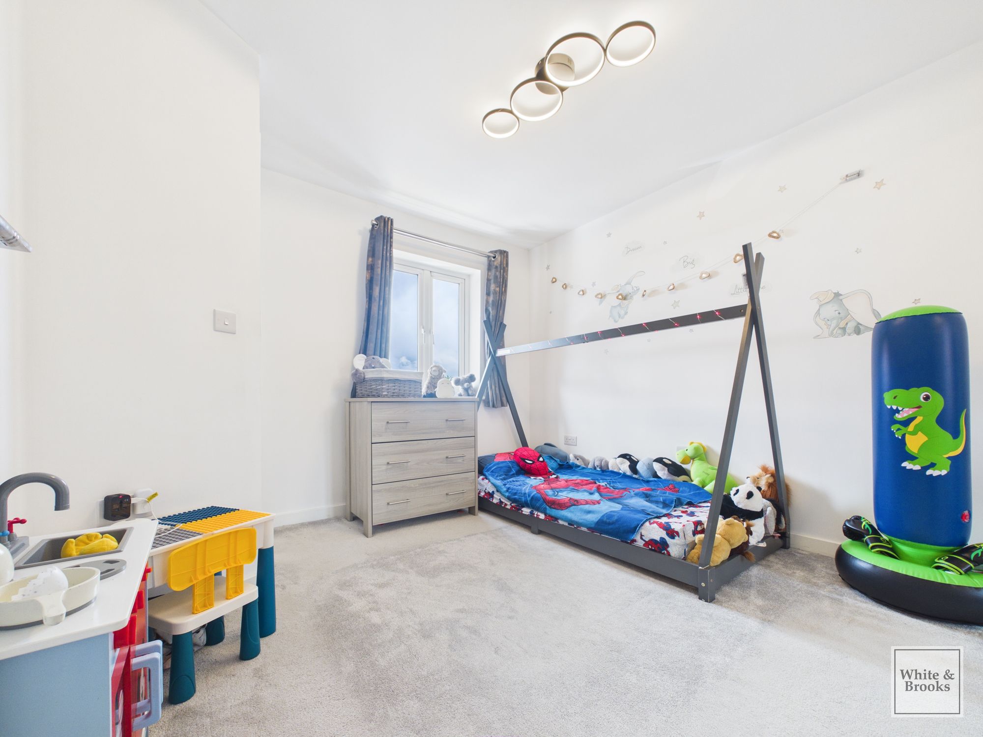 2 bed semi-detached house for sale in Baker Close, Bracklesham Bay, PO20  - Property Image 6