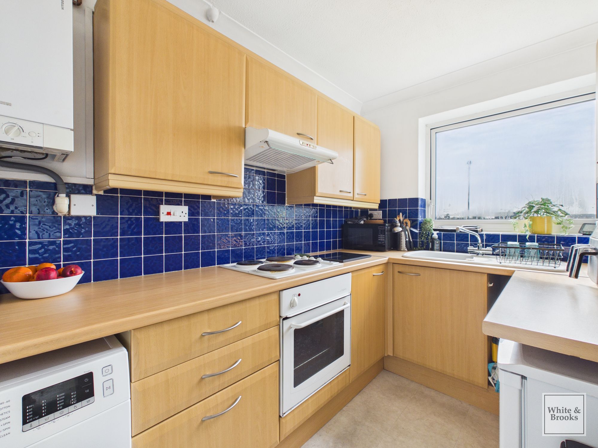 2 bed flat for sale in Flansham Park, Ashmere Court Flansham Park, PO22  - Property Image 10