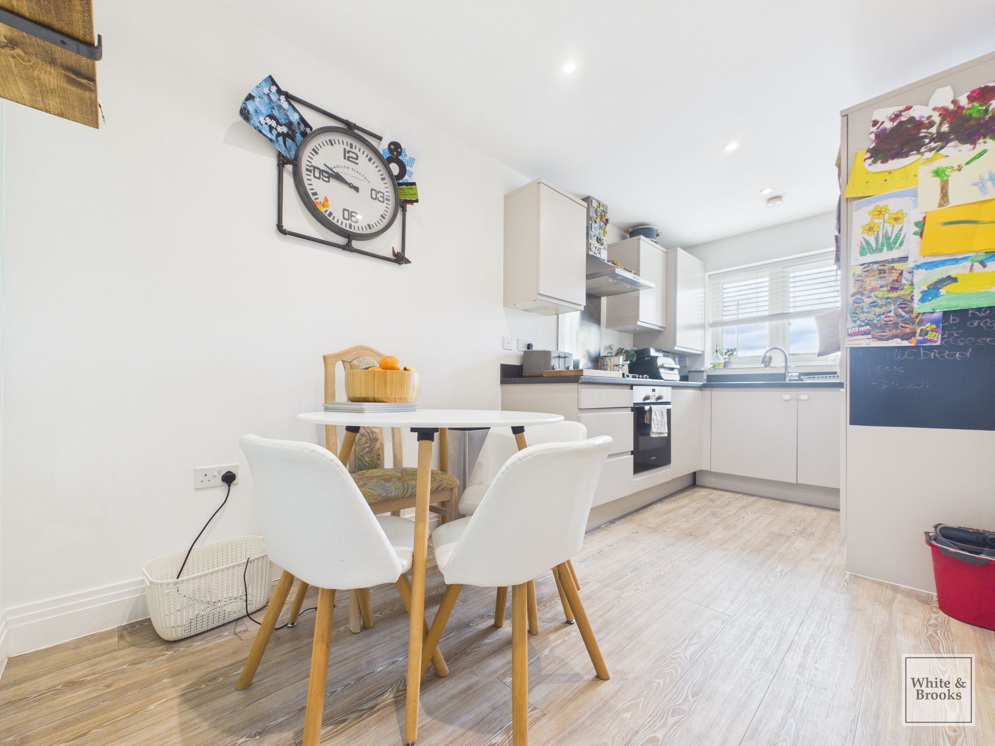 3 bed semi-detached house for sale in Western Road, Chichester, PO20  - Property Image 8