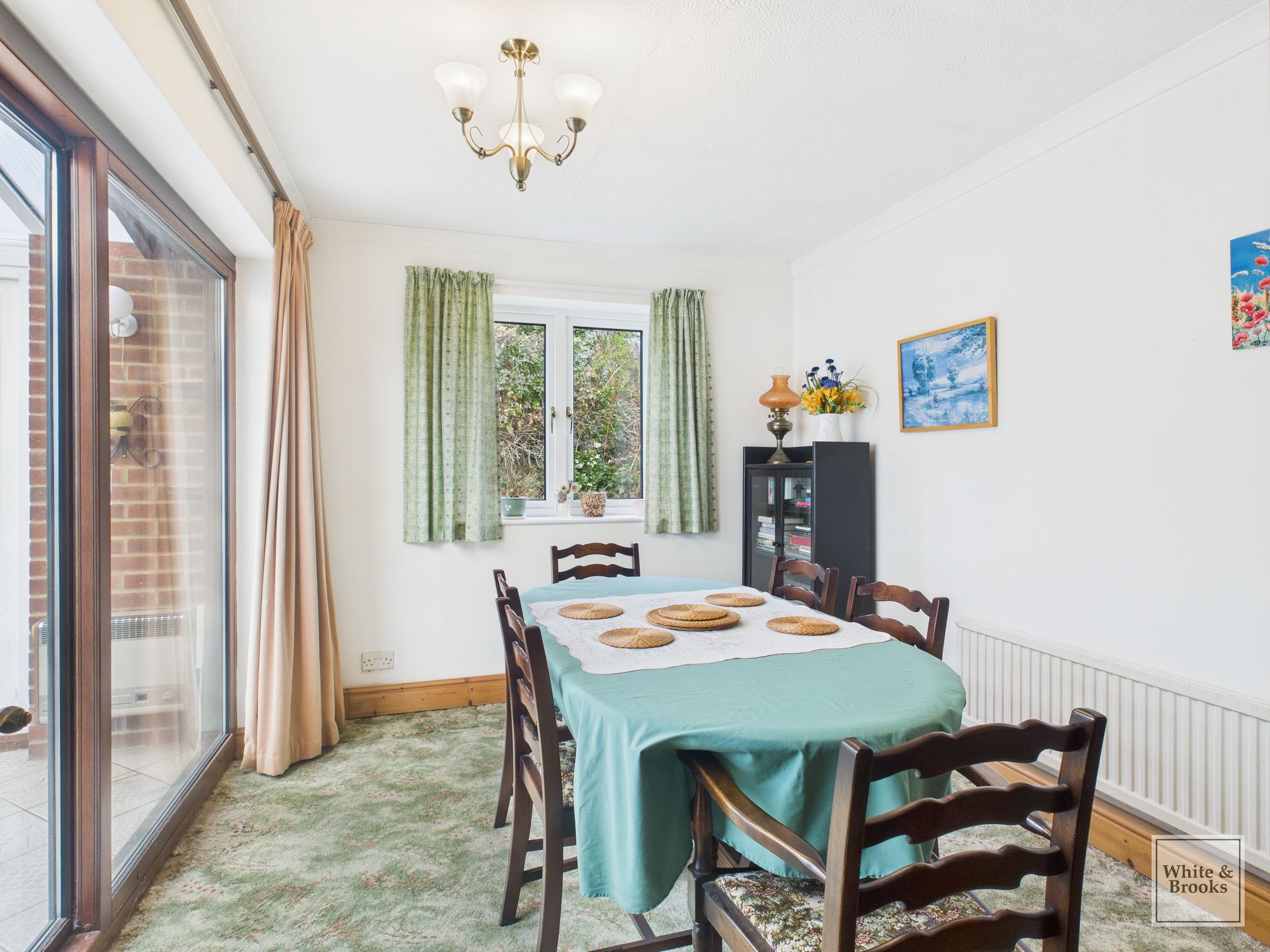 3 bed detached bungalow for sale in Pine Walk, Rose Green Bognor Regis, PO21 3DP  - Property Image 5