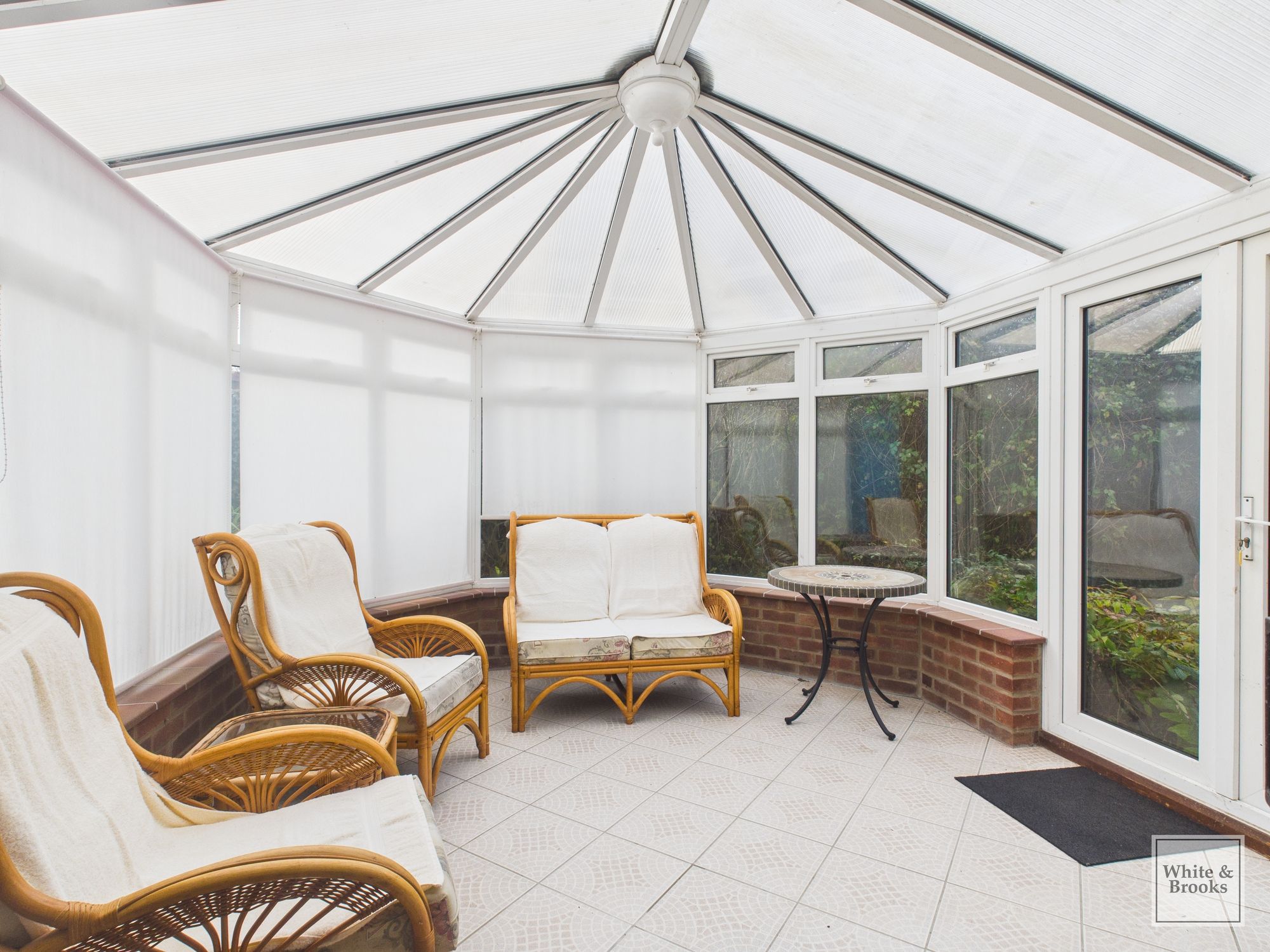 3 bed detached bungalow for sale in Pine Walk, Rose Green Bognor Regis, PO21 3DP 5