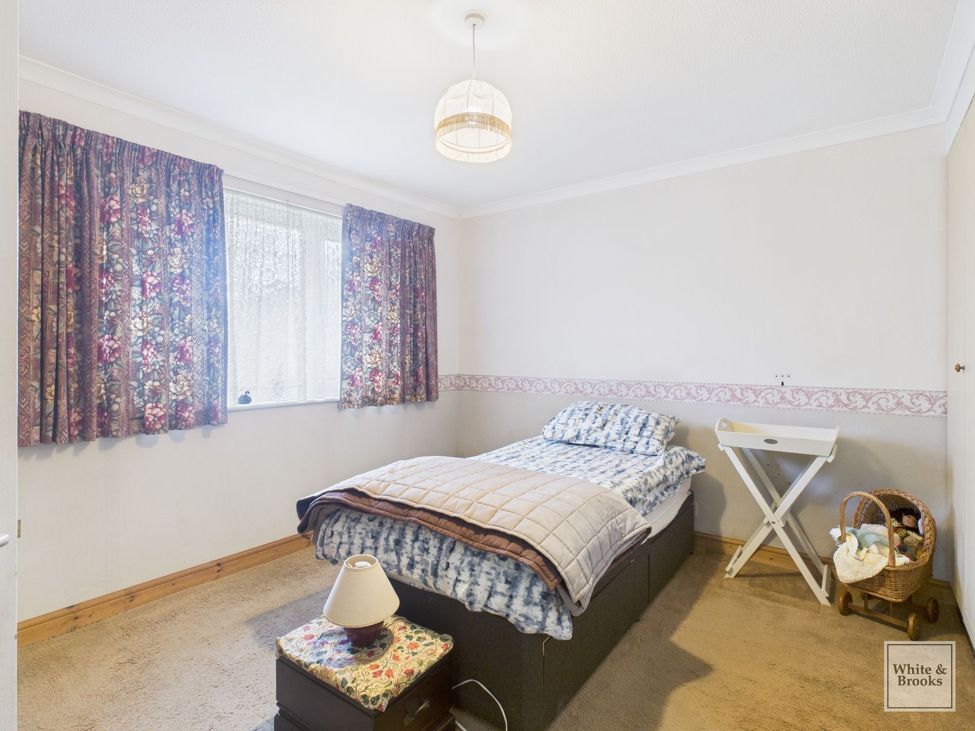 3 bed detached bungalow for sale in Pine Walk, Rose Green Bognor Regis, PO21 3DP  - Property Image 8