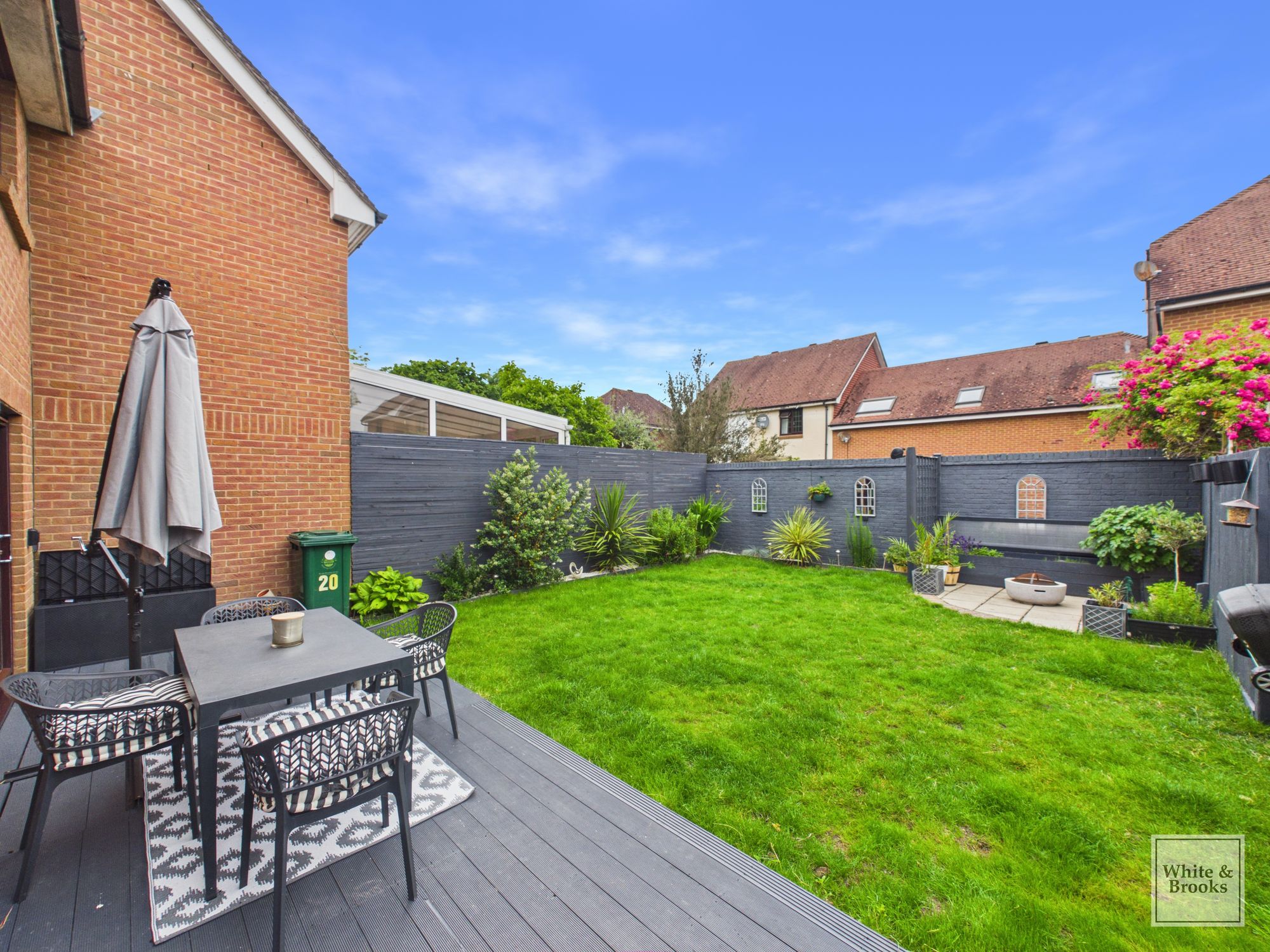 3 bed end of terrace house for sale in Mosse Gardens, Chichester, PO19  - Property Image 12