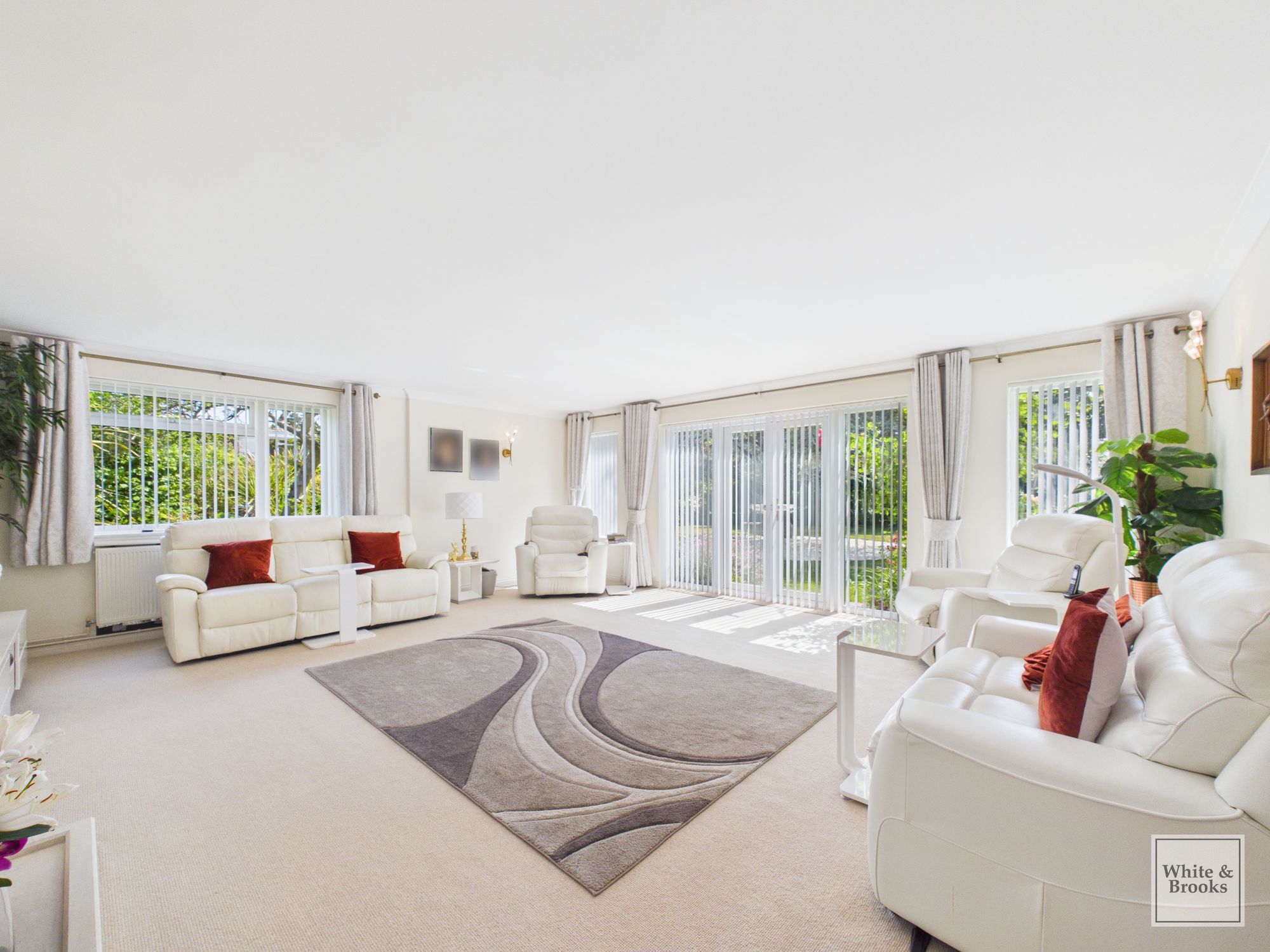 4 bed detached house for sale in Regis Avenue, Bognor Regis, PO21 16