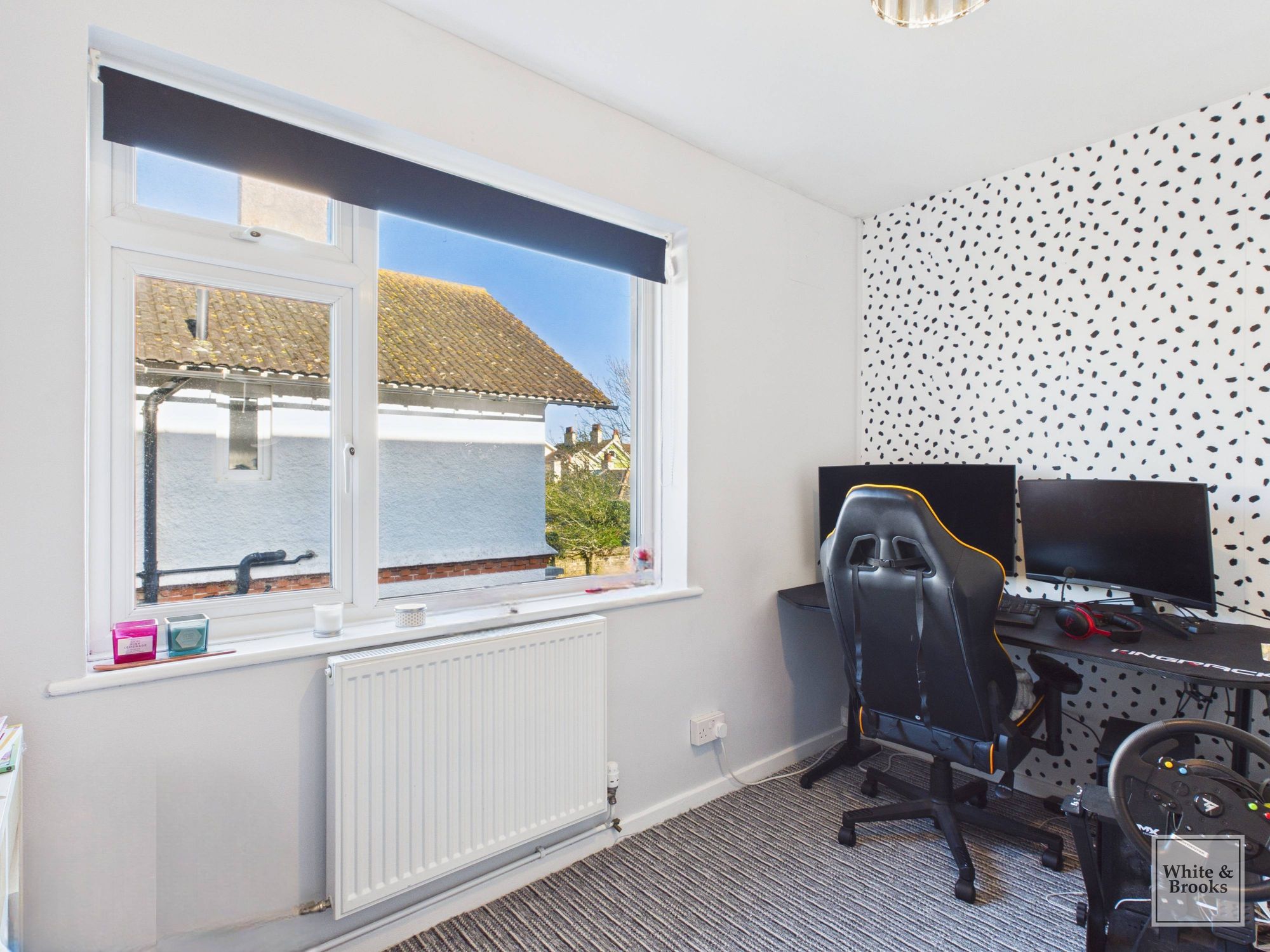 2 bed flat for sale in Walton Avenue, Walton Court Walton Avenue, PO21  - Property Image 5