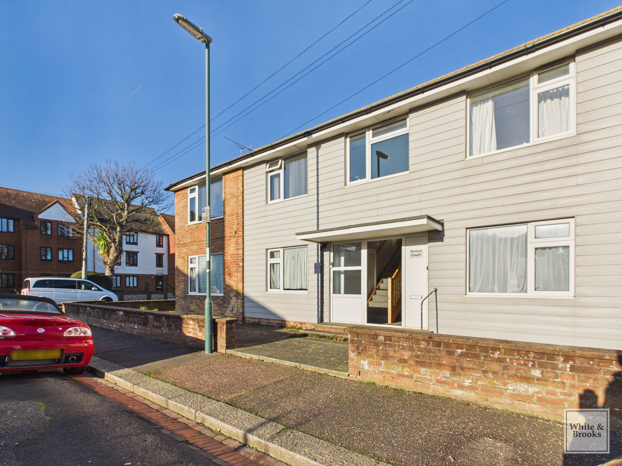 2 bed flat for sale in Walton Avenue, Walton Court Walton Avenue, PO21  - Property Image 8