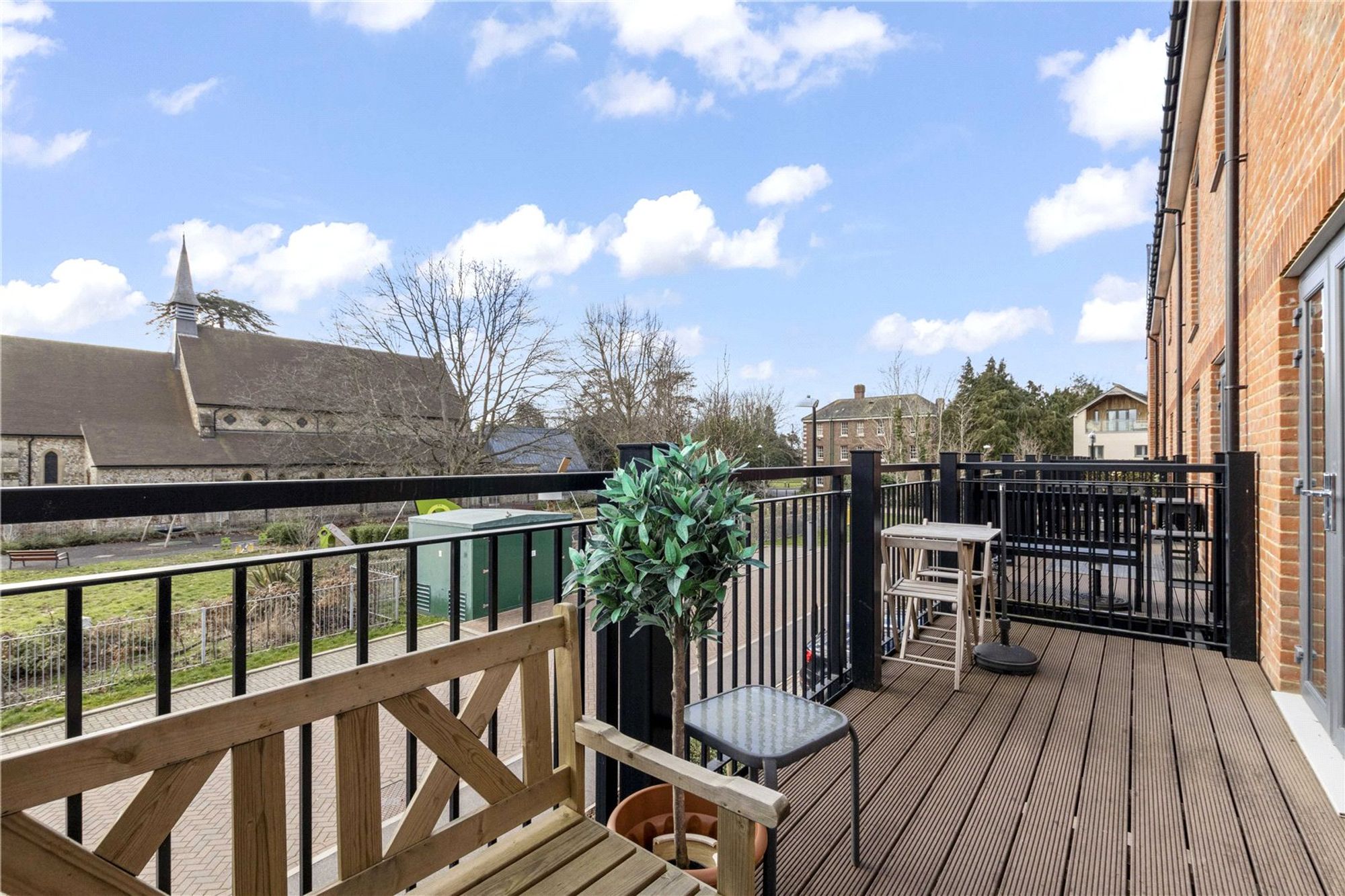 3 bed for sale in North Mead, Chichester, PO19 8