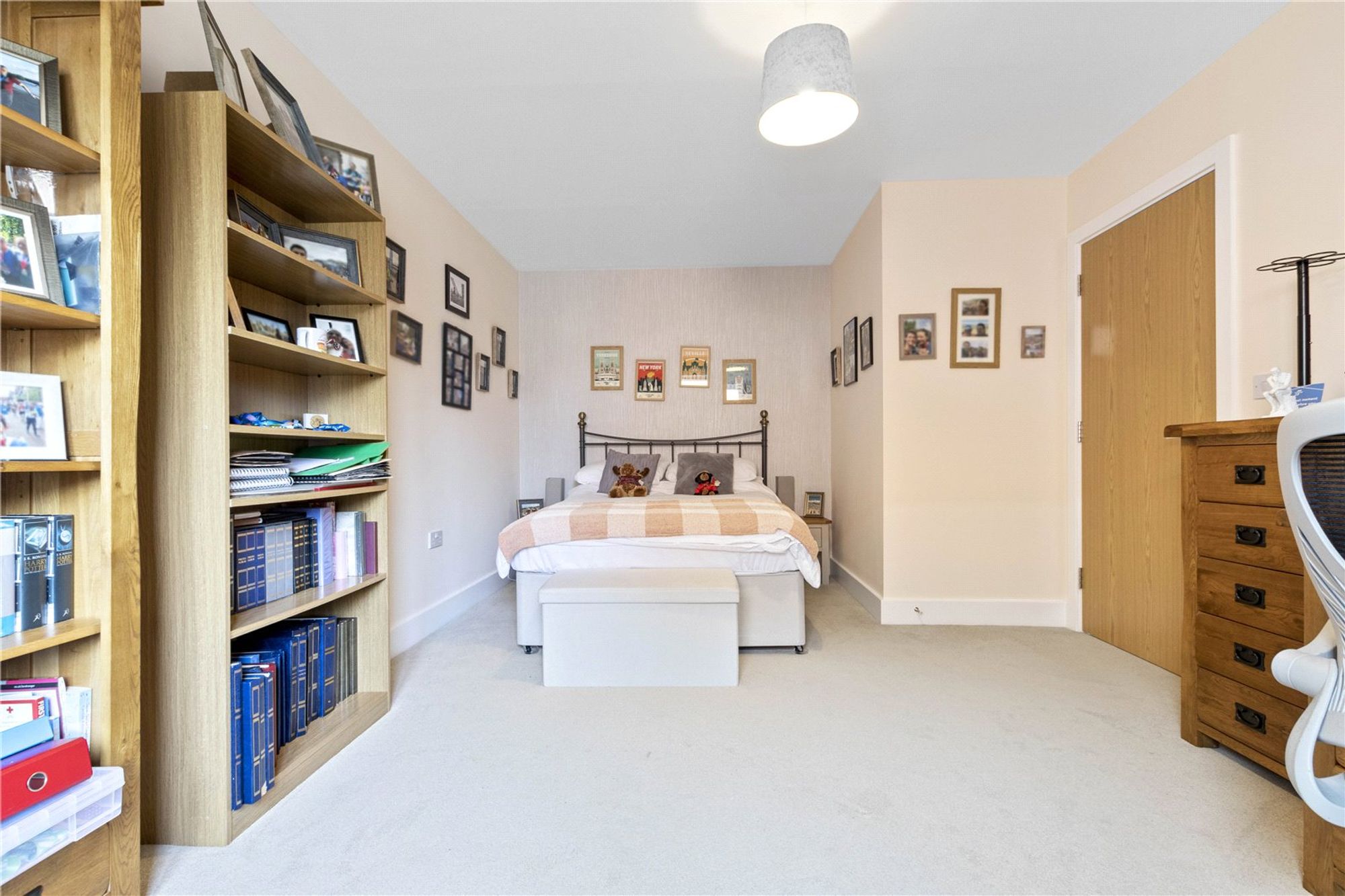 3 bed for sale in North Mead, Chichester, PO19  - Property Image 7