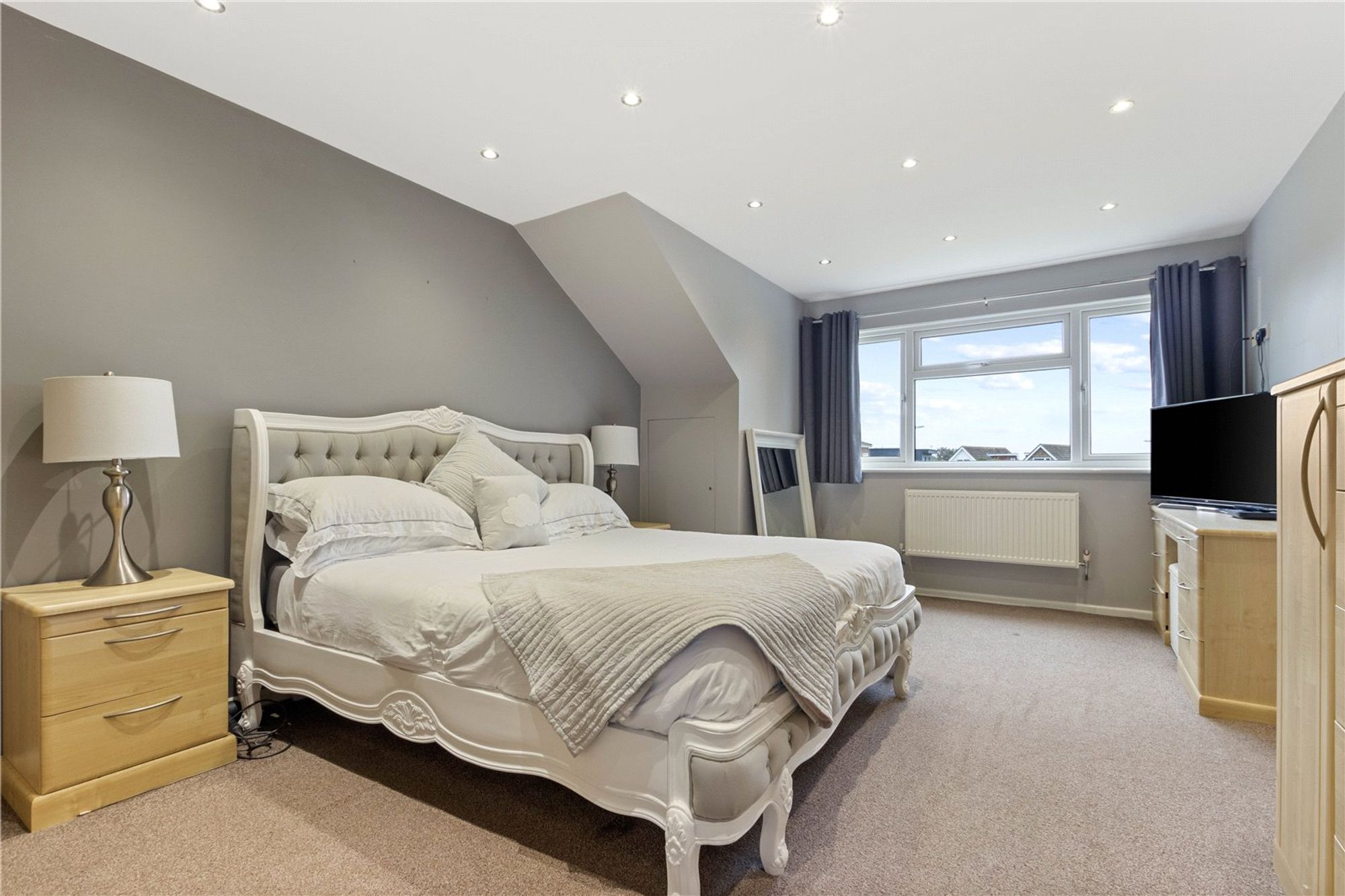 5 bed detached house for sale in Ledra Drive, Pagham, PO21 4PF 4