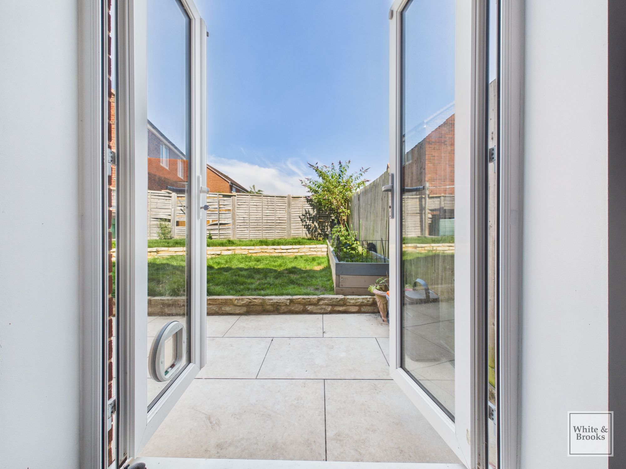 3 bed semi-detached house for sale in Osborn Drive, Tangmere, PO20  - Property Image 10