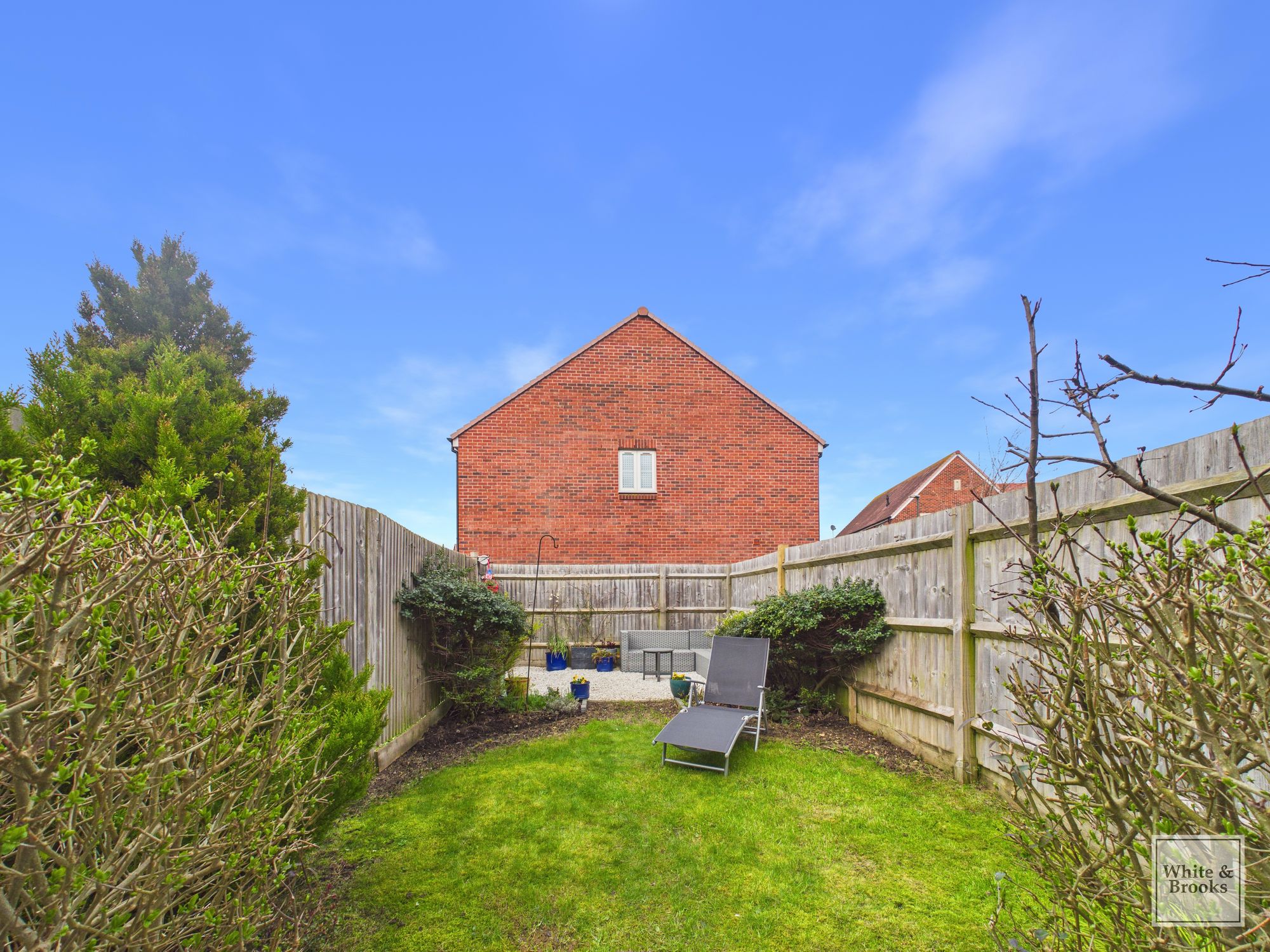 2 bed terraced house for sale in Filkins Close, Tangmere, PO20  - Property Image 16