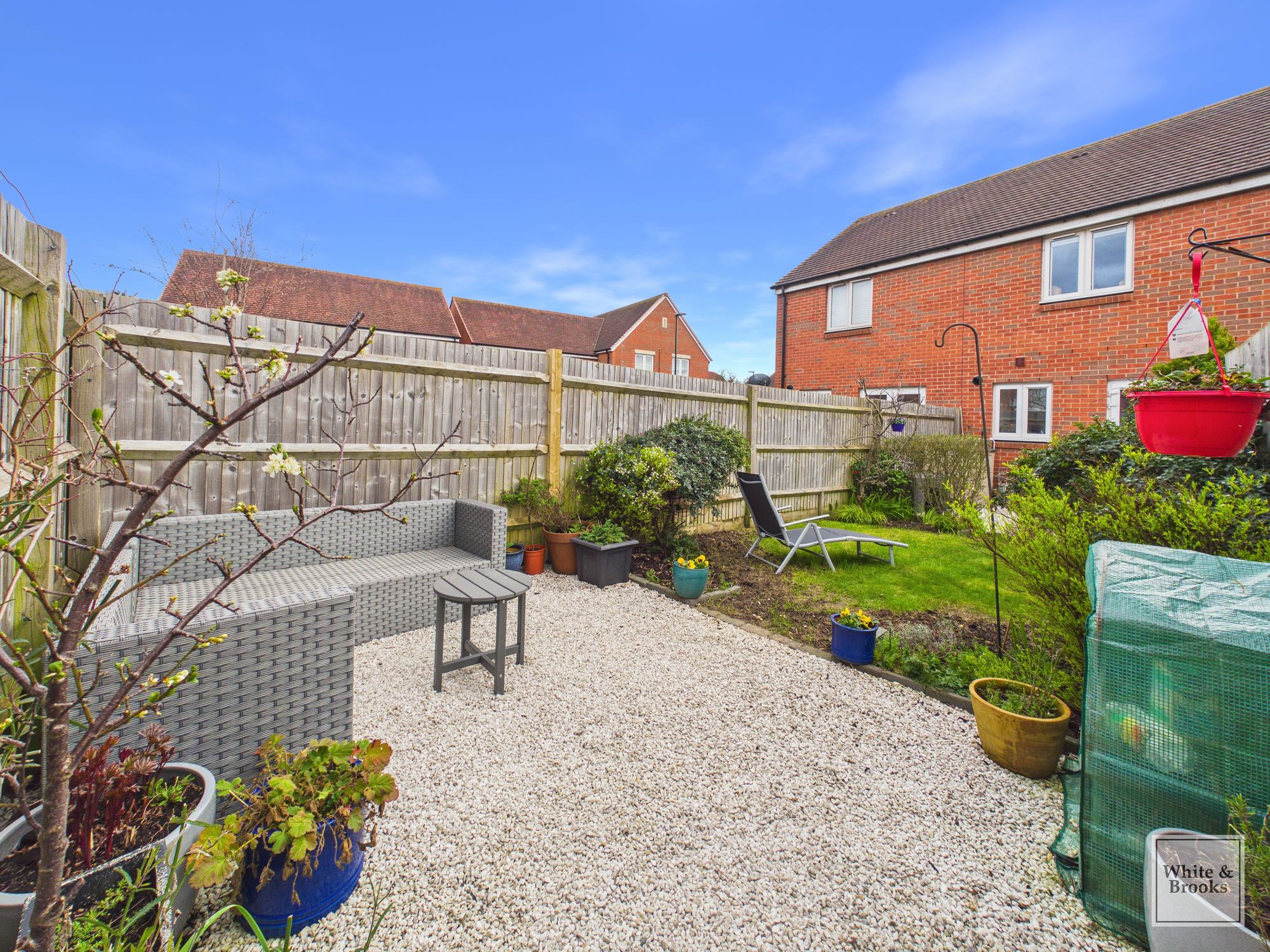 2 bed terraced house for sale in Filkins Close, Tangmere, PO20  - Property Image 17