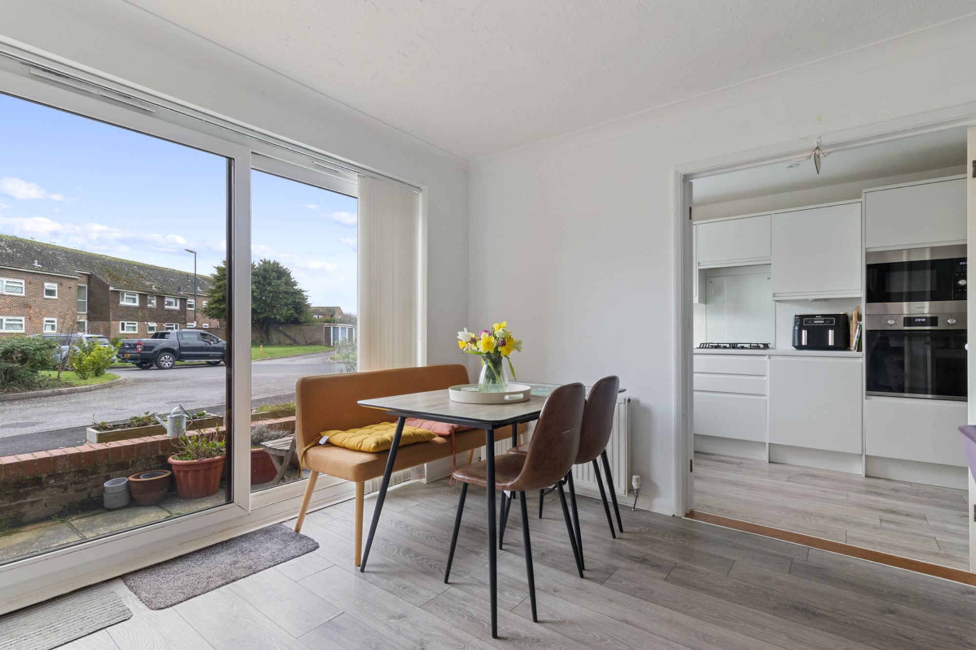 2 bed flat for sale in Lion Court, Mill Park Road, Nyetimber, PO21 3PA  - Property Image 7