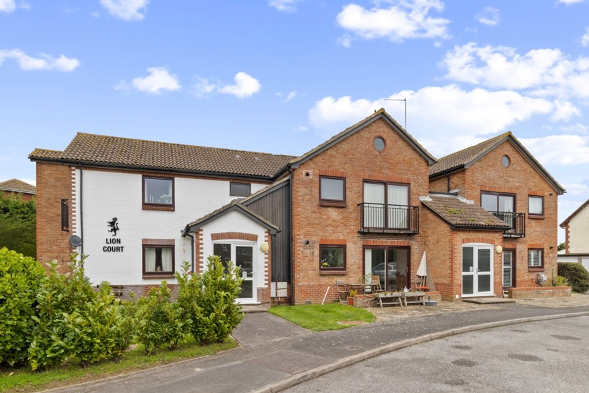 2 bed flat for sale in Lion Court, Mill Park Road, Nyetimber, PO21 3PA  - Property Image 17