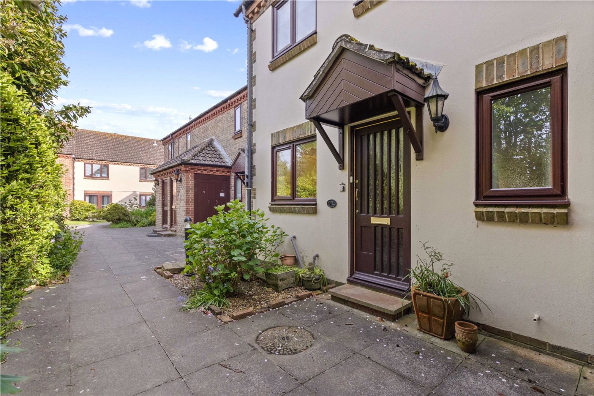 Ground floor retirement apartment, situated in the sought after village of Middleton On Sea and offered for sale with no onward chain. The accommod...