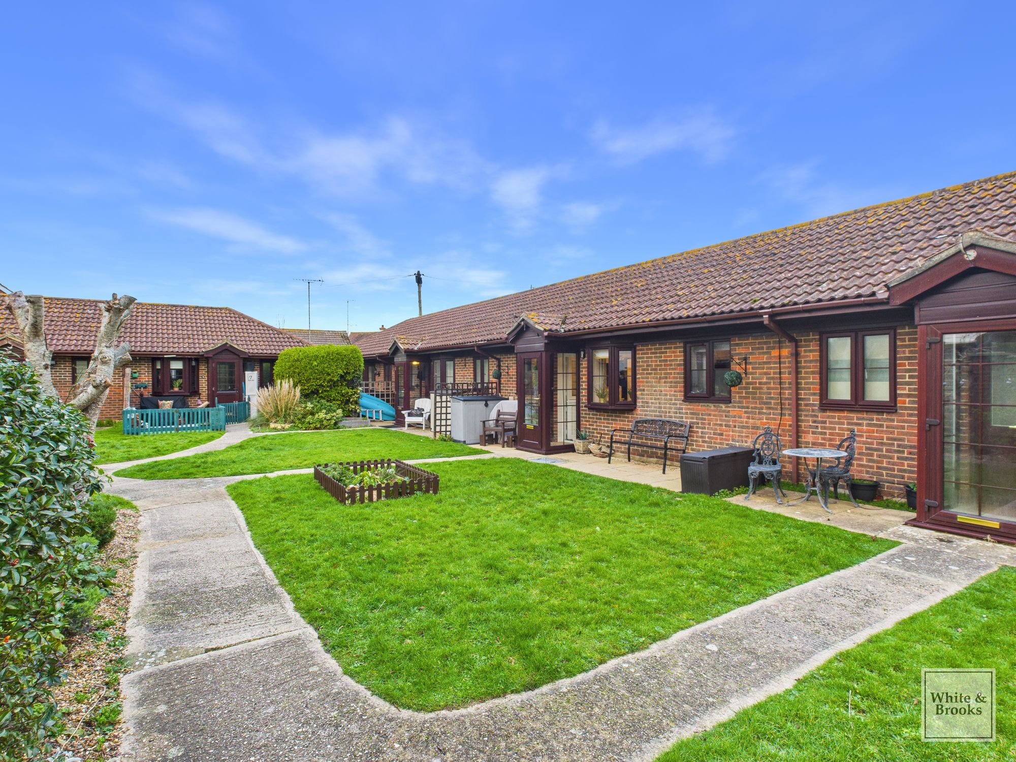 2 bed terraced bungalow for sale in Manor Way, Elmer, PO22 14