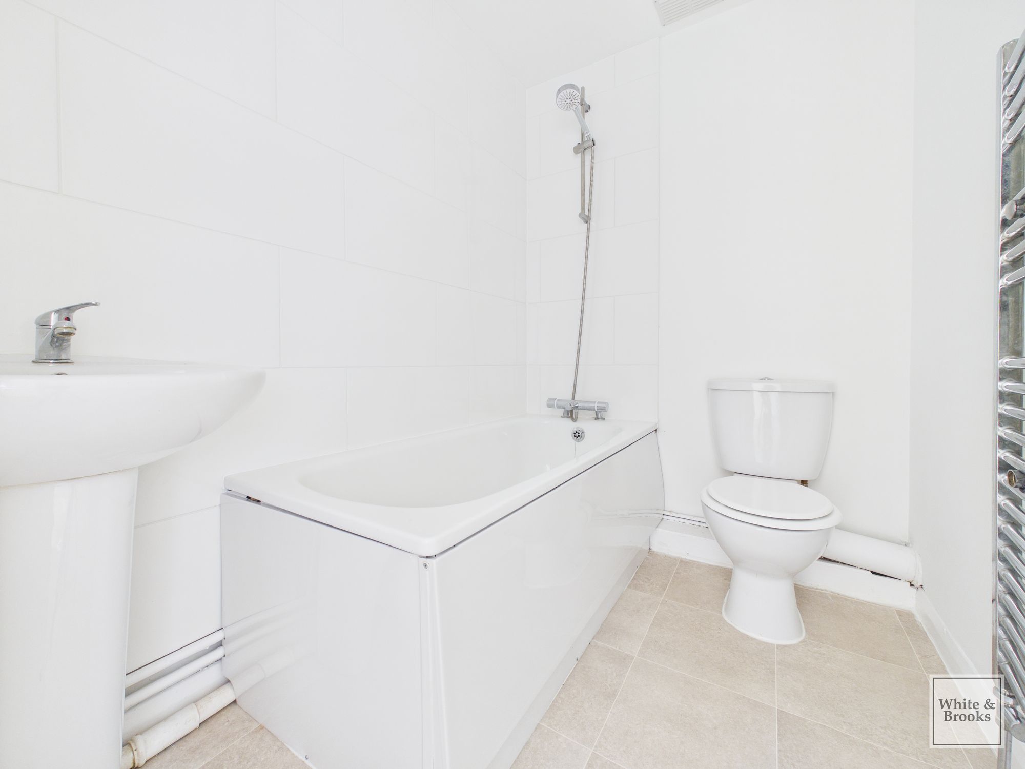 2 bed mid-terraced house for sale in Ravens Way, Bognor Regis, PO22  - Property Image 6