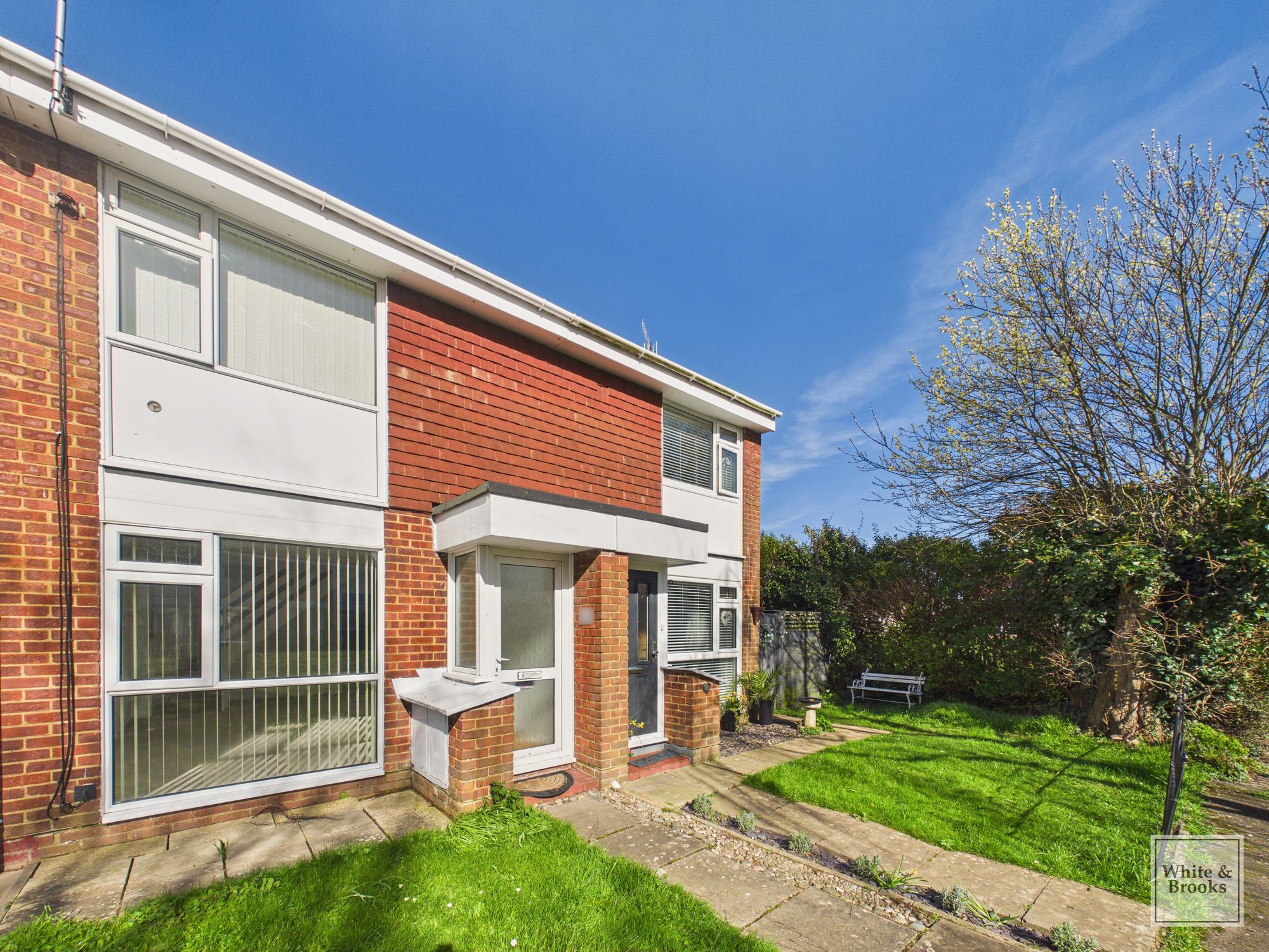 2 bed mid-terraced house for sale in Ravens Way, Bognor Regis, PO22 11
