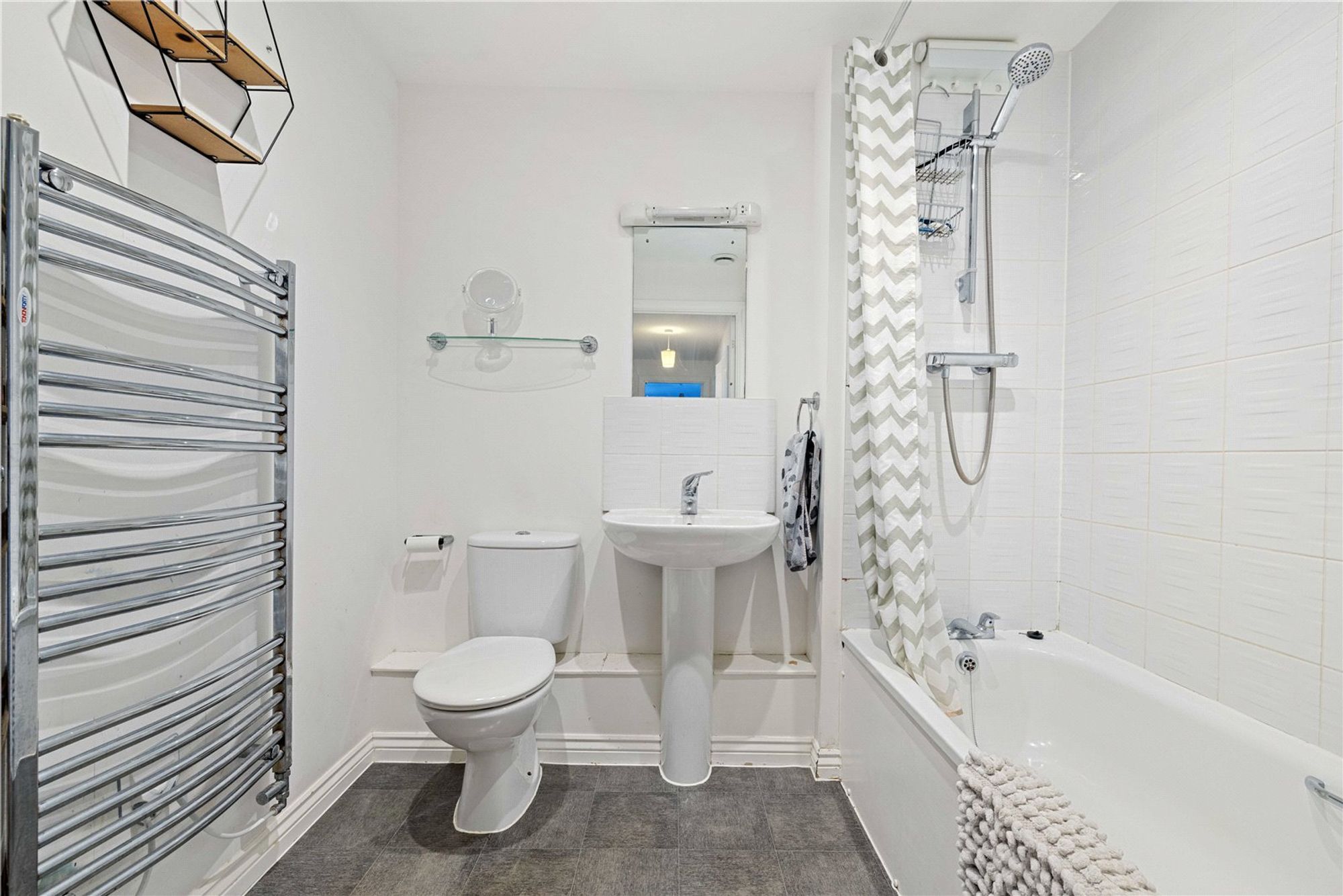 2 bed apartment for sale in The Halt, Hambrook, PO18  - Property Image 7