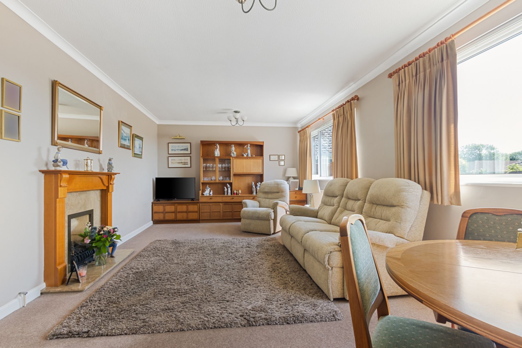 2 bed detached bungalow for sale in Bethwines Close, Chichester, PO18  - Property Image 2