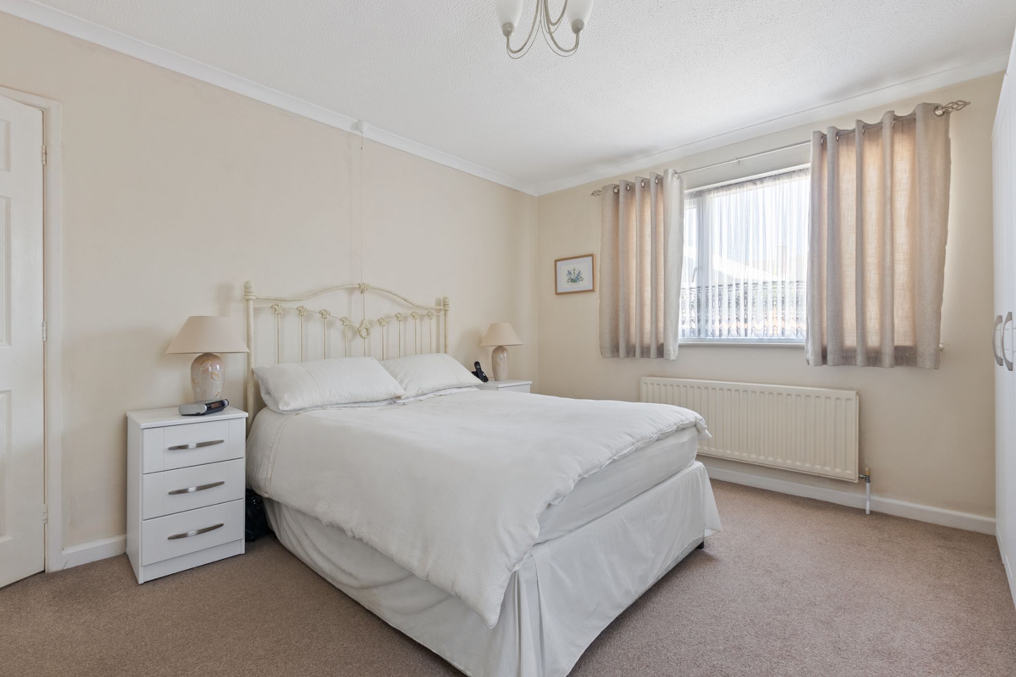 2 bed detached bungalow for sale in Bethwines Close, Chichester, PO18 8
