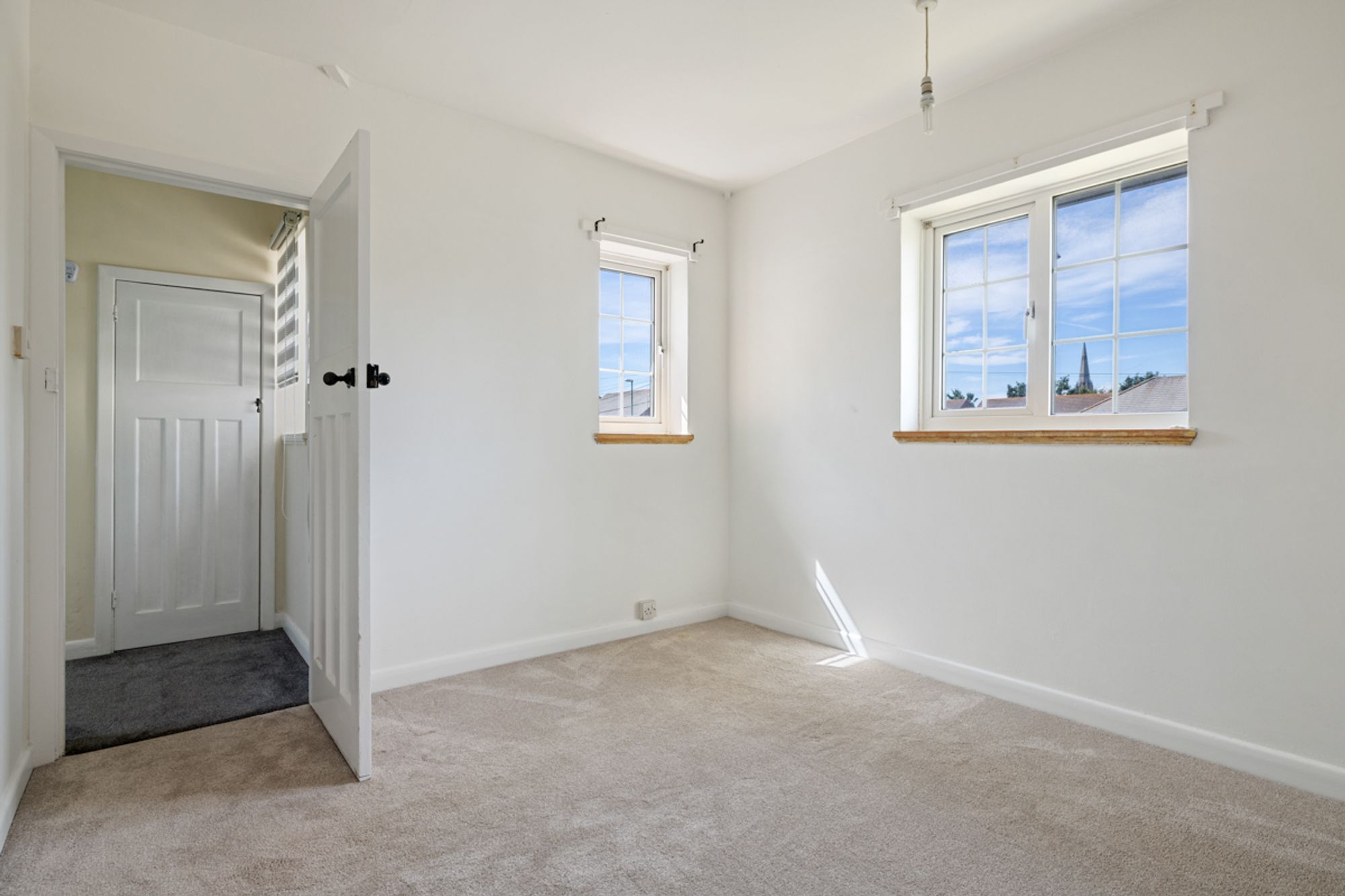 3 bed semi-detached house for sale in Kingsham Road, Chichester, PO19 13