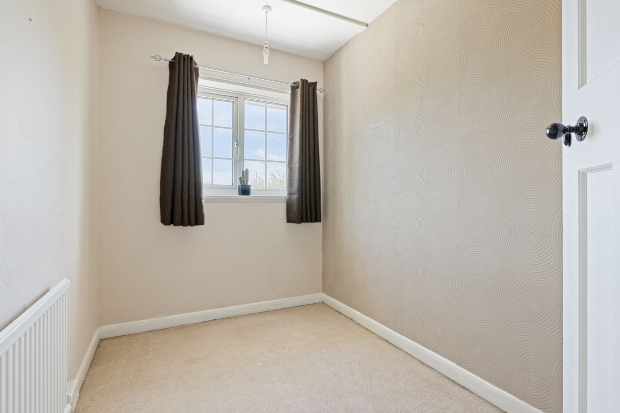 3 bed semi-detached house for sale in Kingsham Road, Chichester, PO19 11