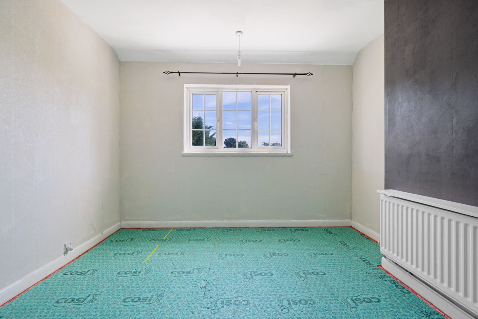3 bed semi-detached house for sale in Kingsham Road, Chichester, PO19 10