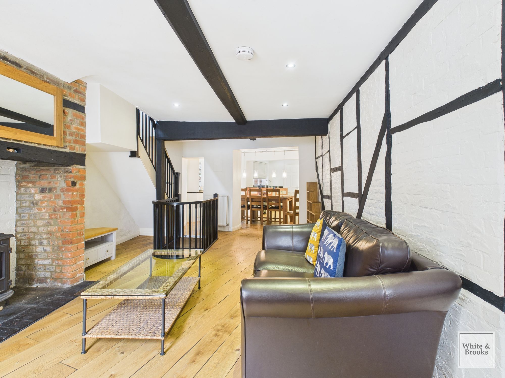 2 bed end of terrace house for sale in West Pallant, Chichester, PO19 3