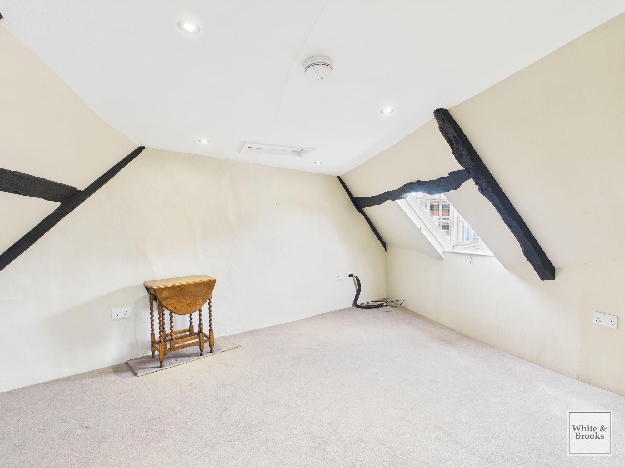 2 bed end of terrace house for sale in West Pallant, Chichester, PO19 13