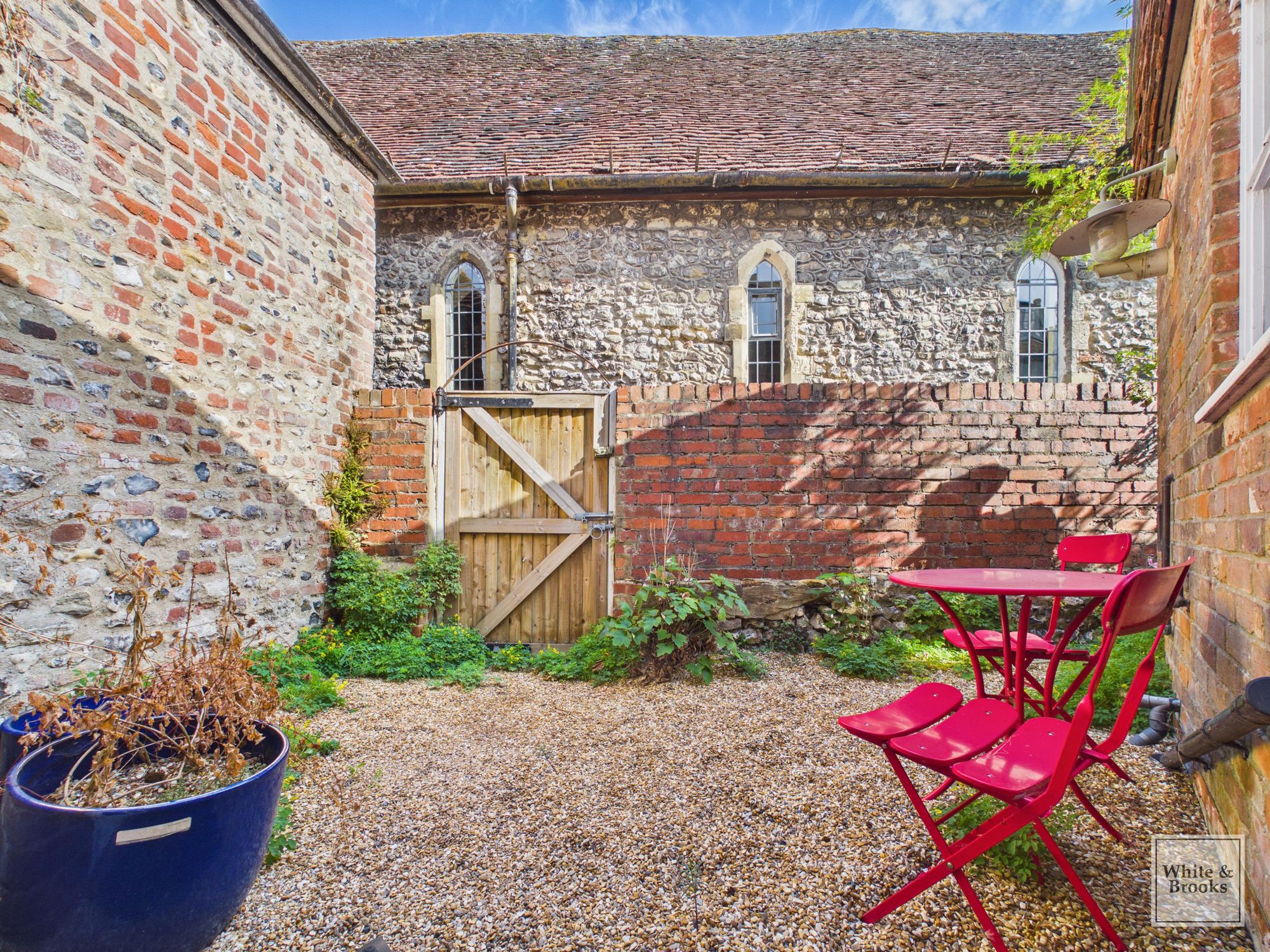 2 bed end of terrace house for sale in West Pallant, Chichester, PO19  - Property Image 24