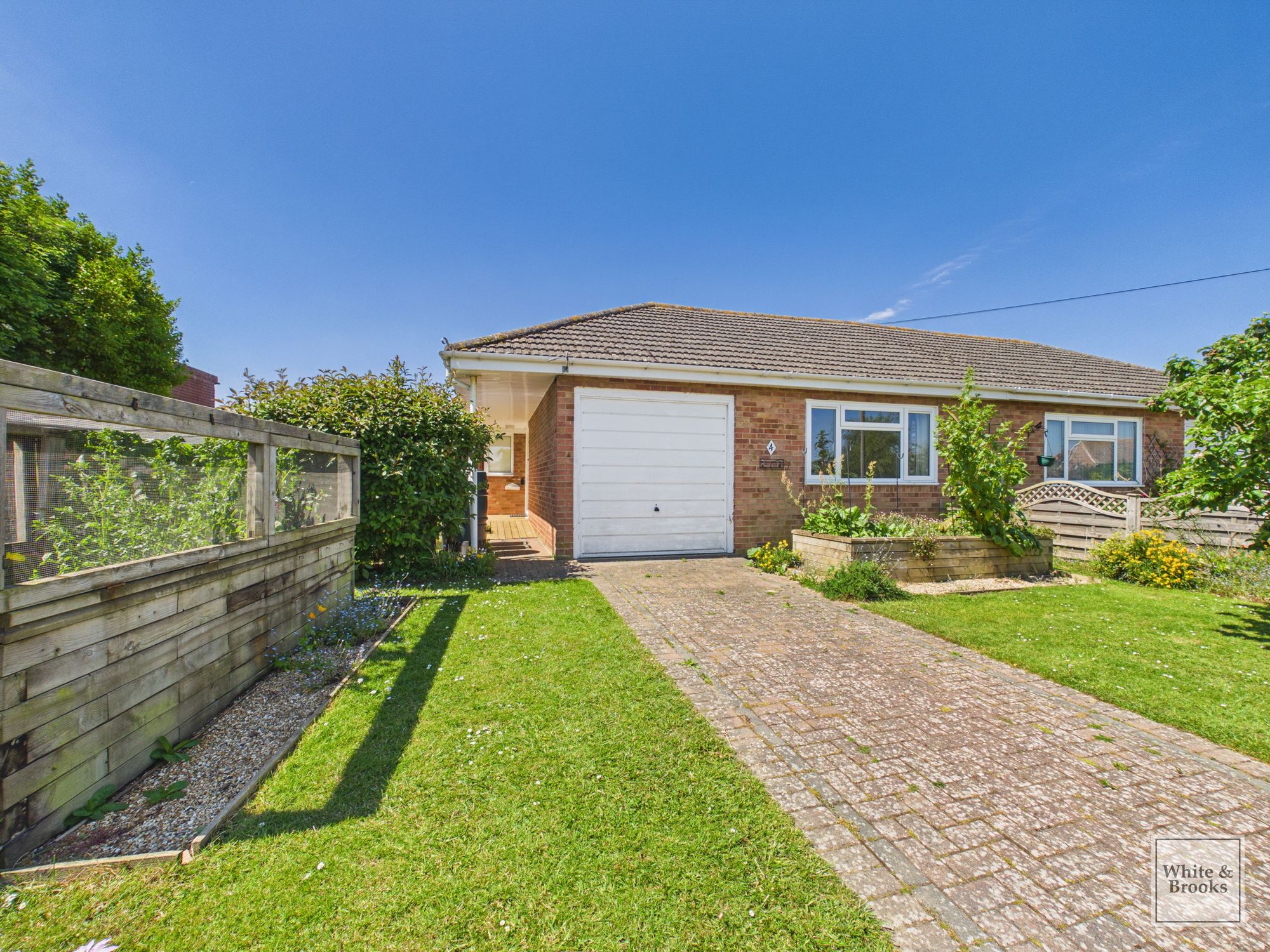 2 bed semi-detached bungalow for sale in Winston Crescent, Bognor Regis, PO21  - Property Image 1