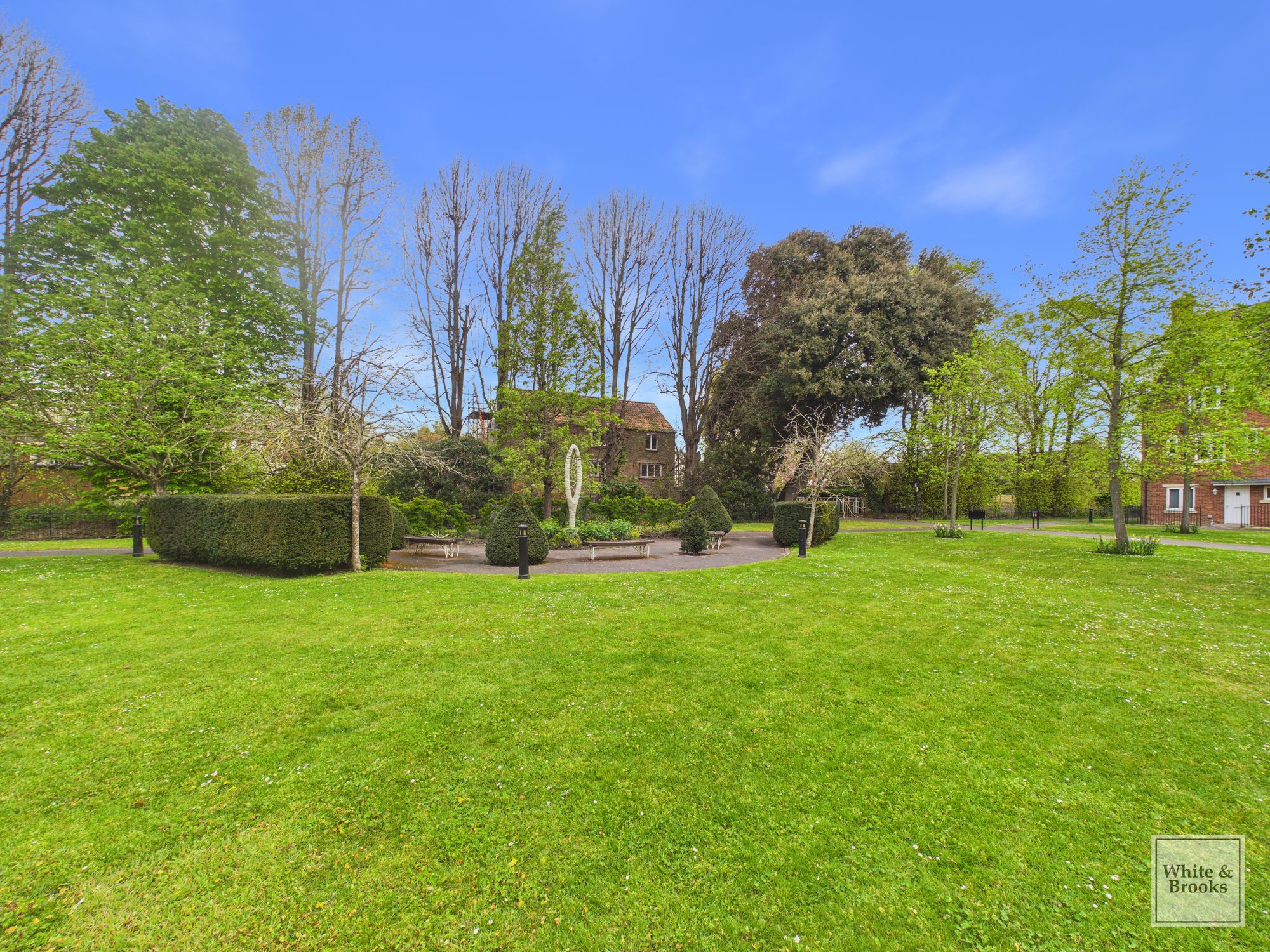 2 bed apartment for sale in St. Agnes Place, Chichester, PO19  - Property Image 14