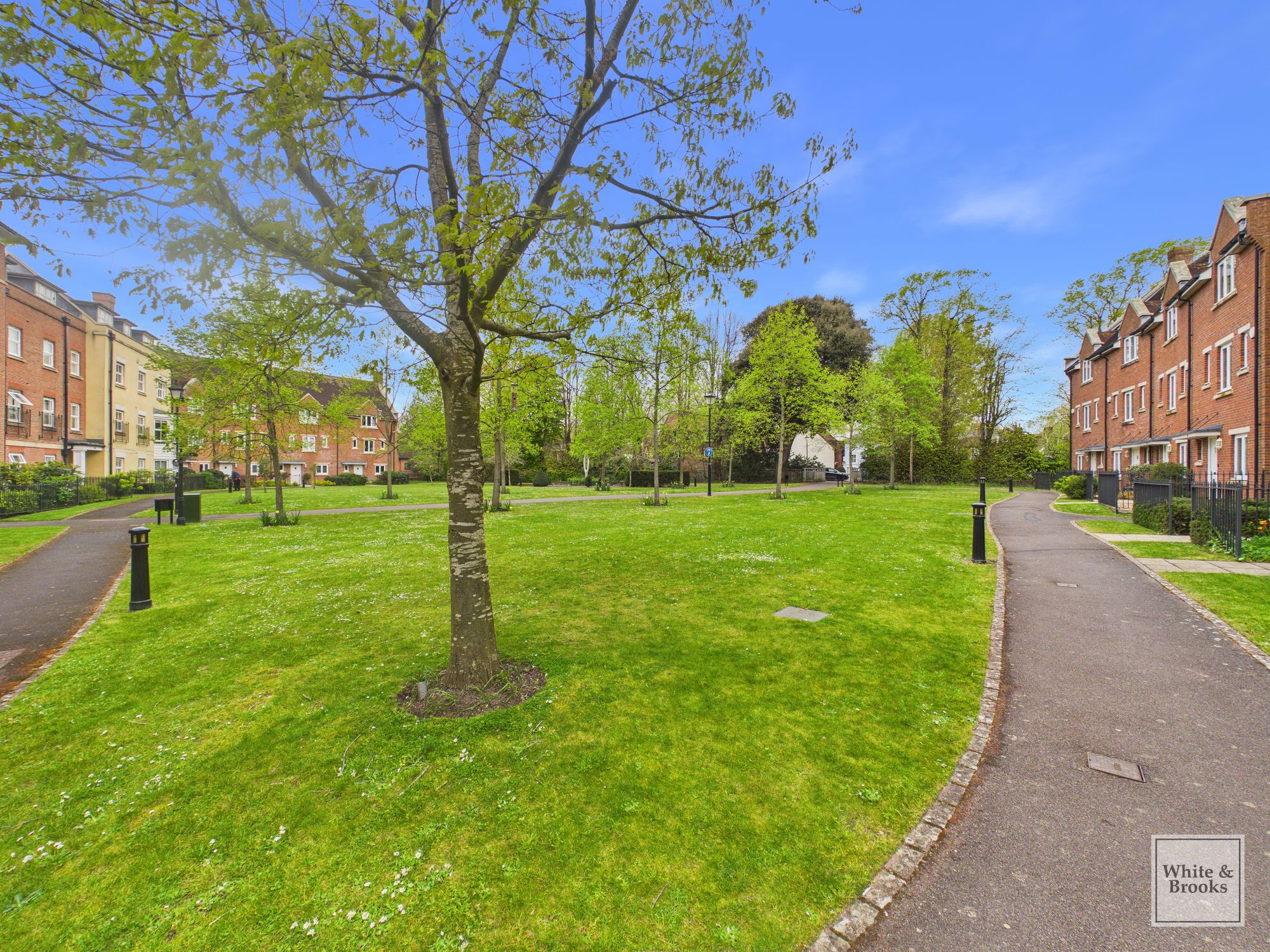 2 bed apartment for sale in St. Agnes Place, Chichester, PO19 15