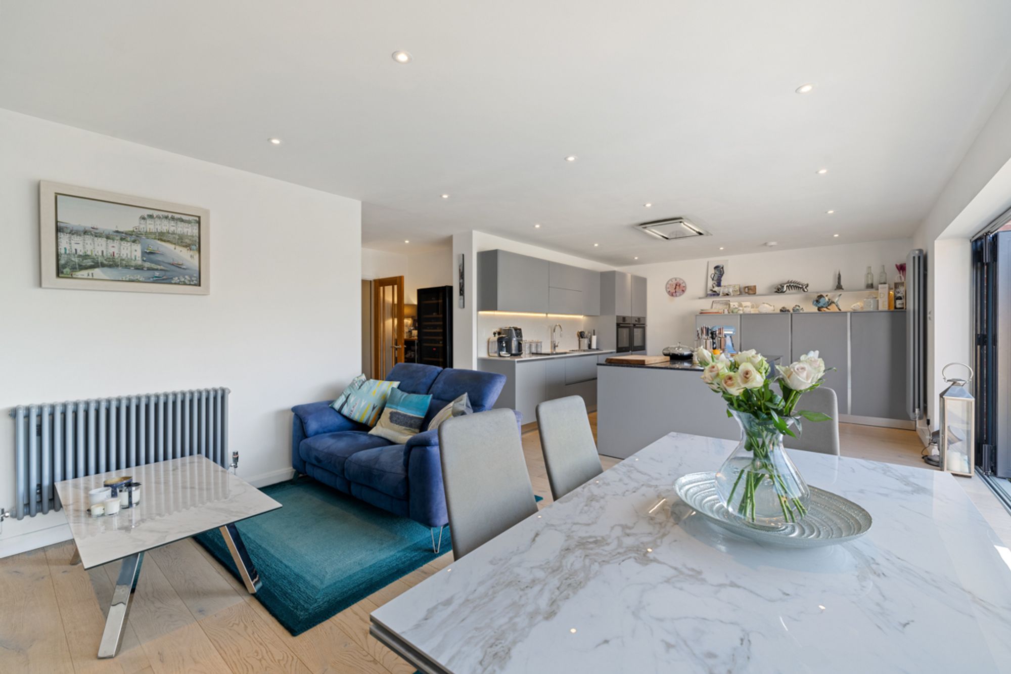 4 bed house for sale in Vinnetrow Road, Runcton, PO20 9