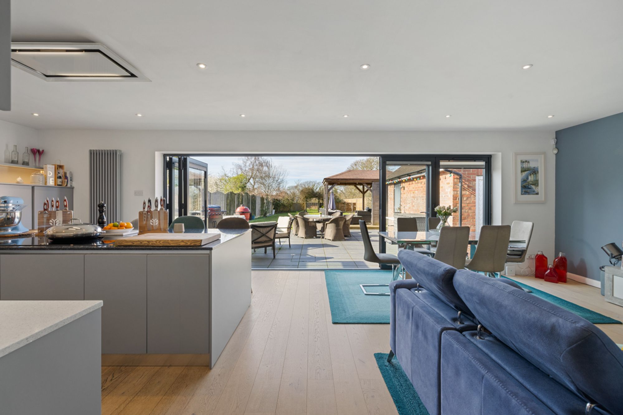 4 bed house for sale in Vinnetrow Road, Runcton, PO20  - Property Image 9