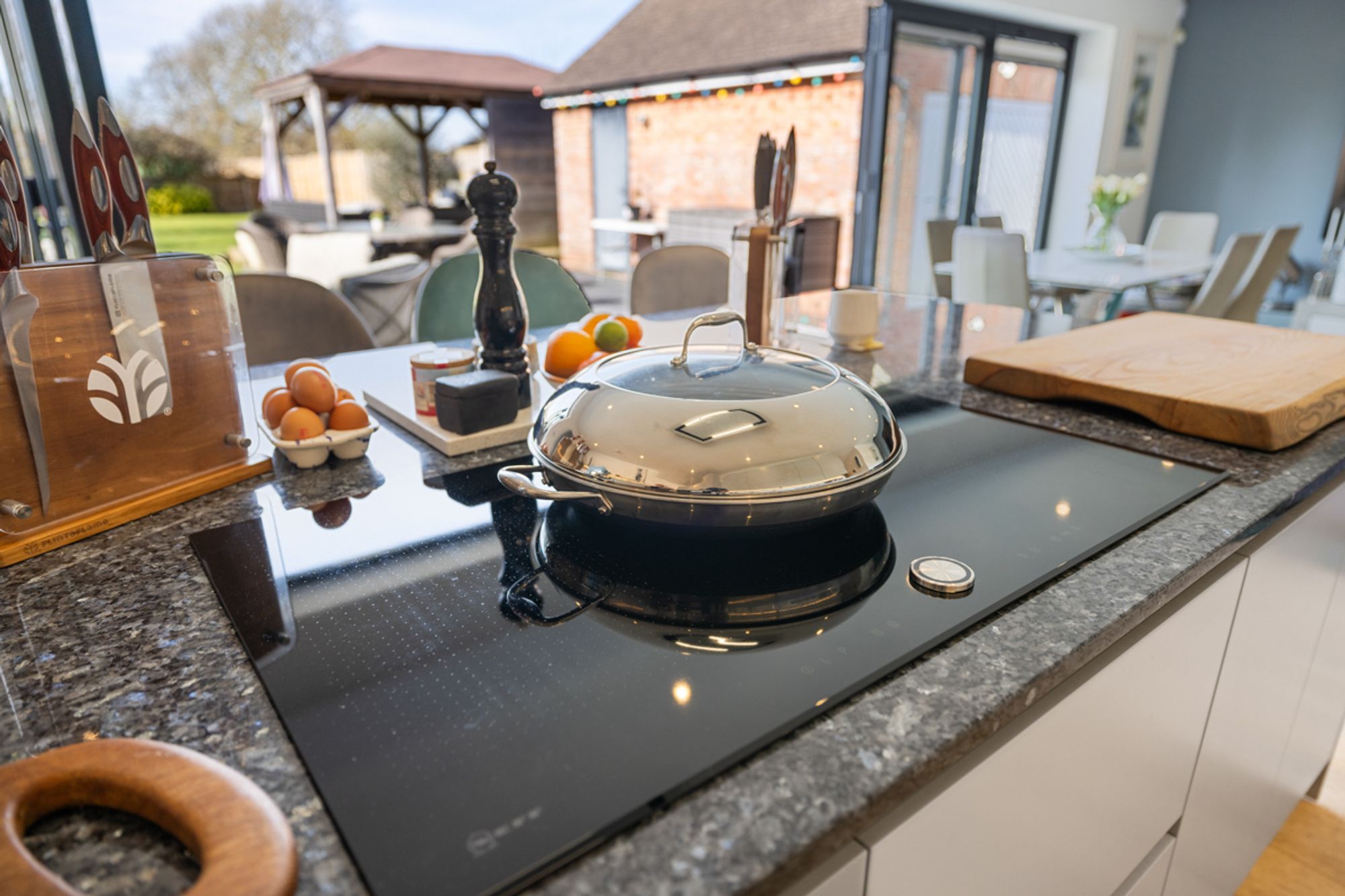 4 bed house for sale in Vinnetrow Road, Runcton, PO20 10