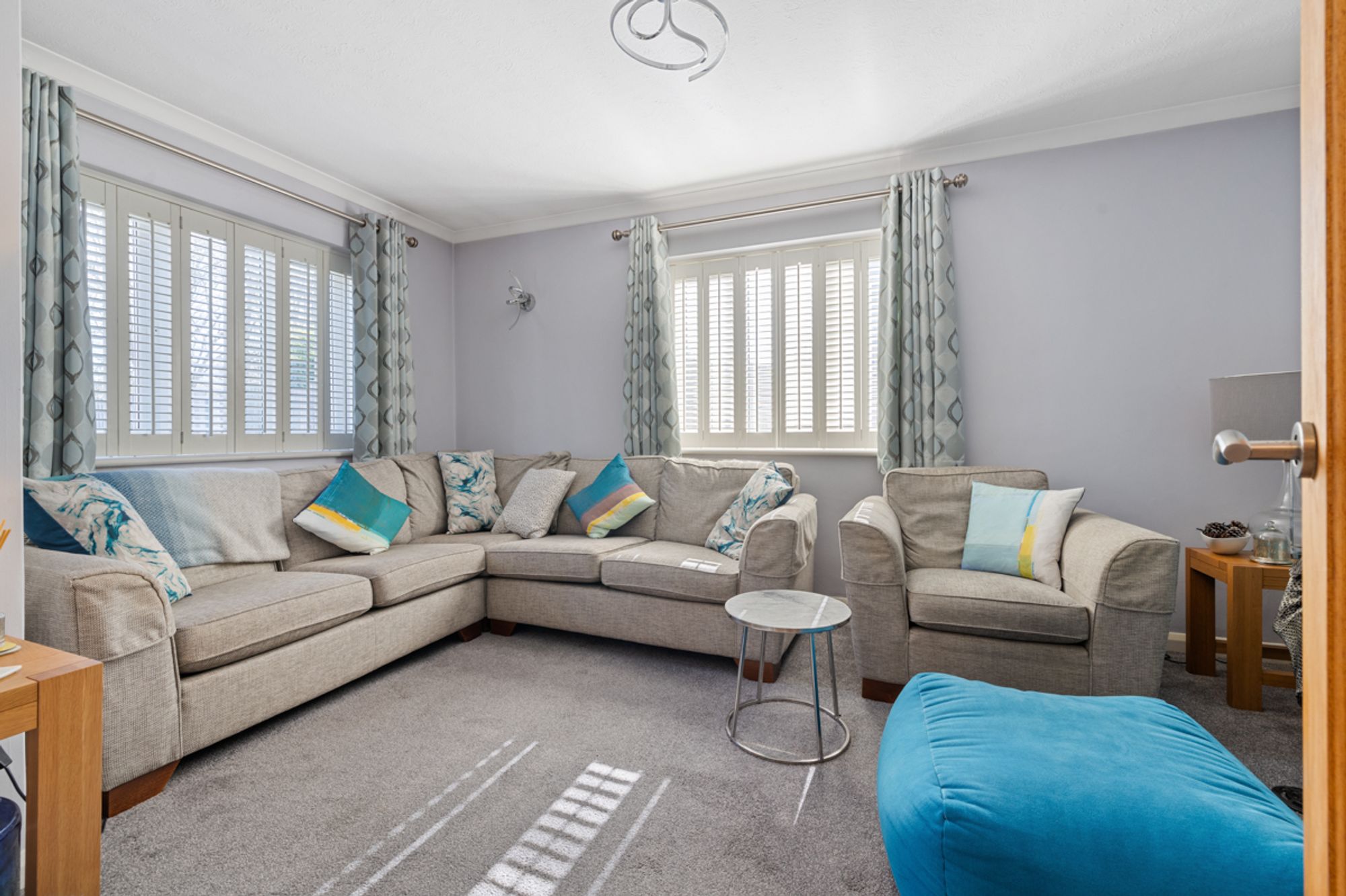 4 bed house for sale in Vinnetrow Road, Runcton, PO20  - Property Image 6