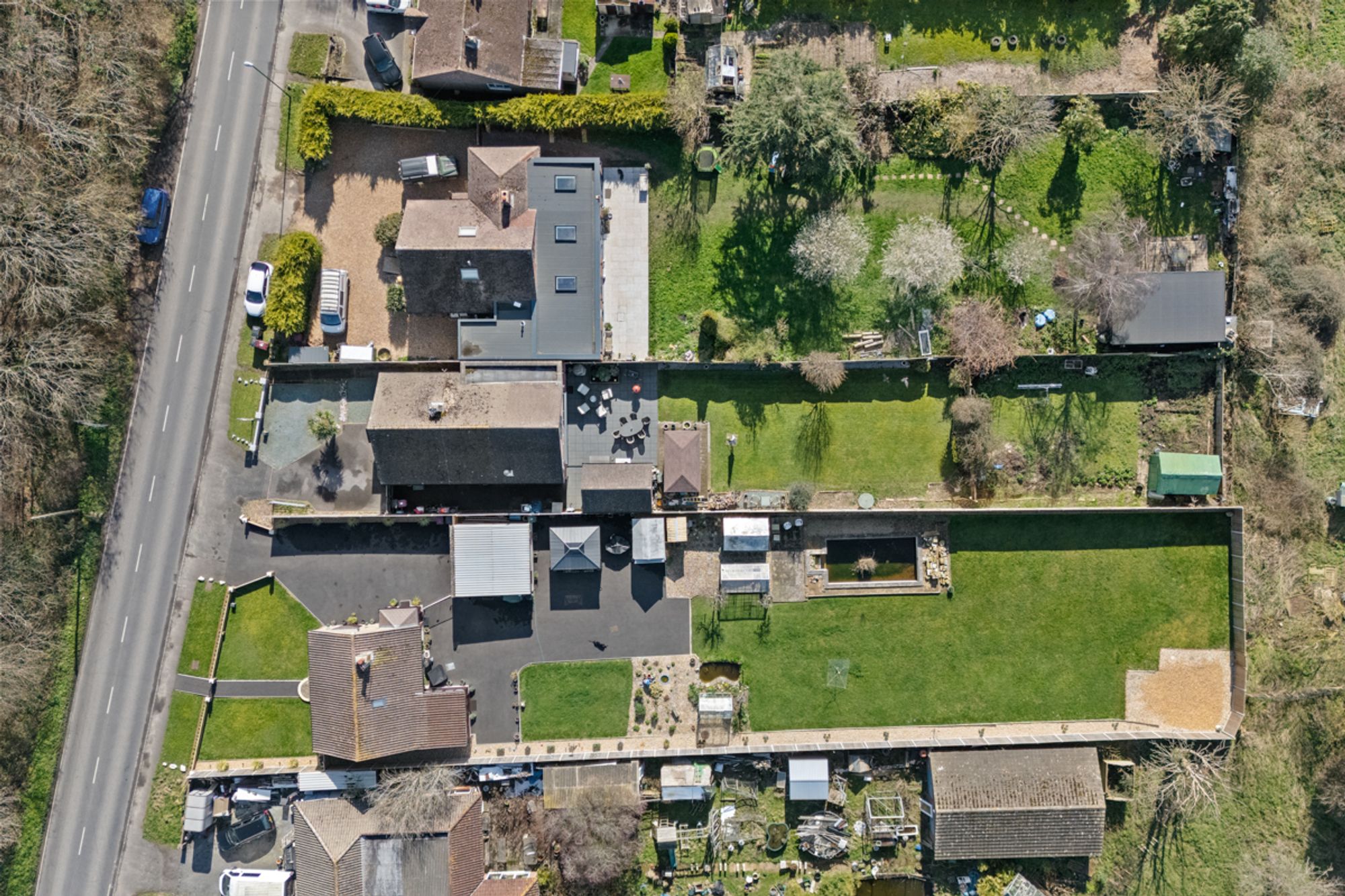 4 bed house for sale in Vinnetrow Road, Runcton, PO20 25