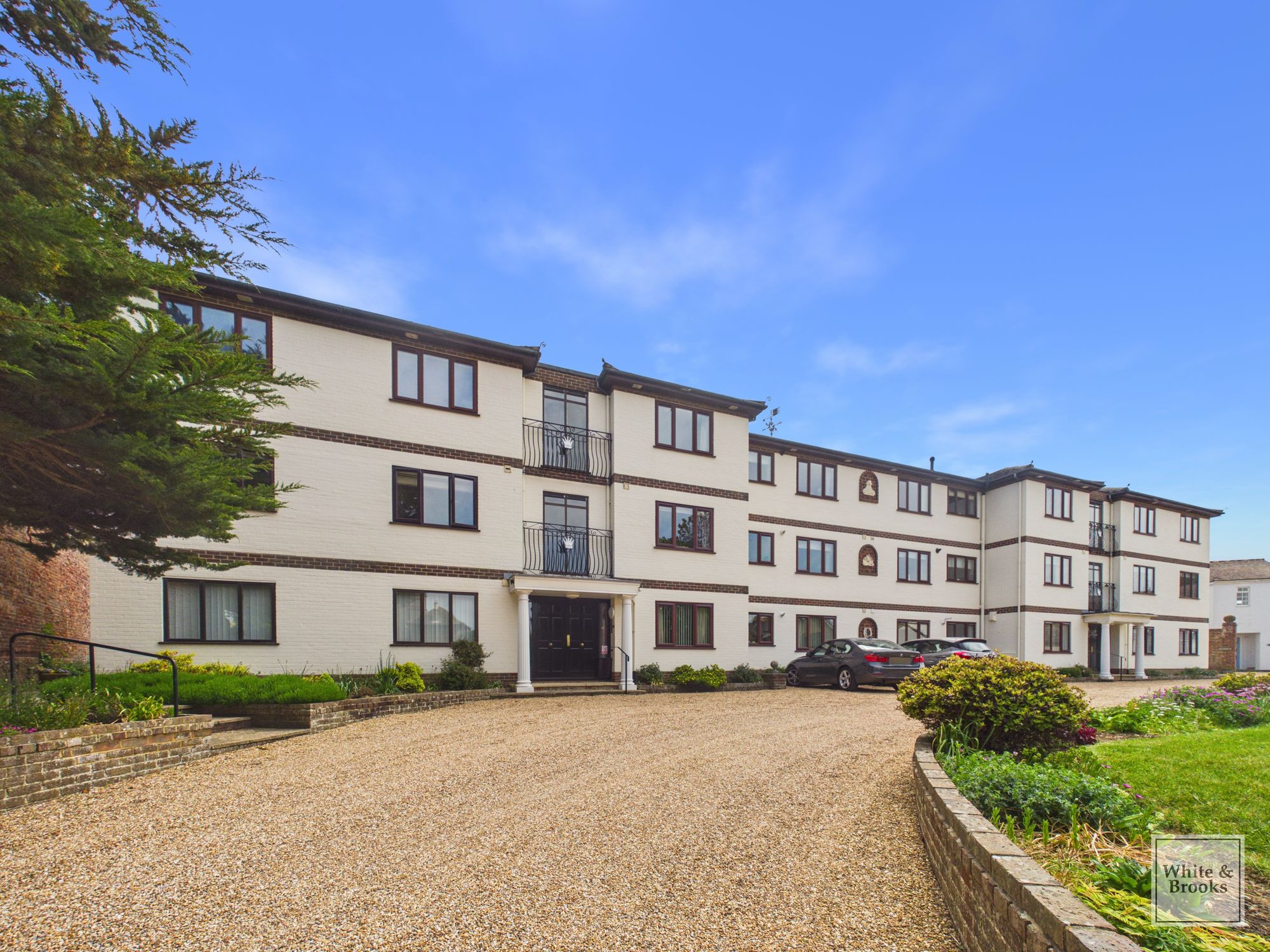 3 bed flat for sale in Craigweil Manor, Aldwick, PO21 33