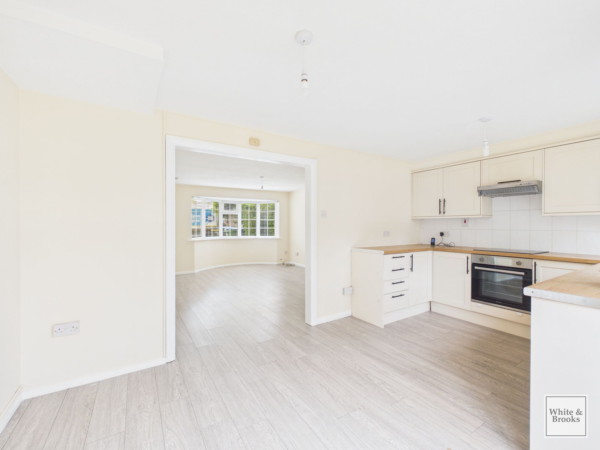 3 bed mid-terraced house for sale in Woodside, Barnham, PO22  - Property Image 3