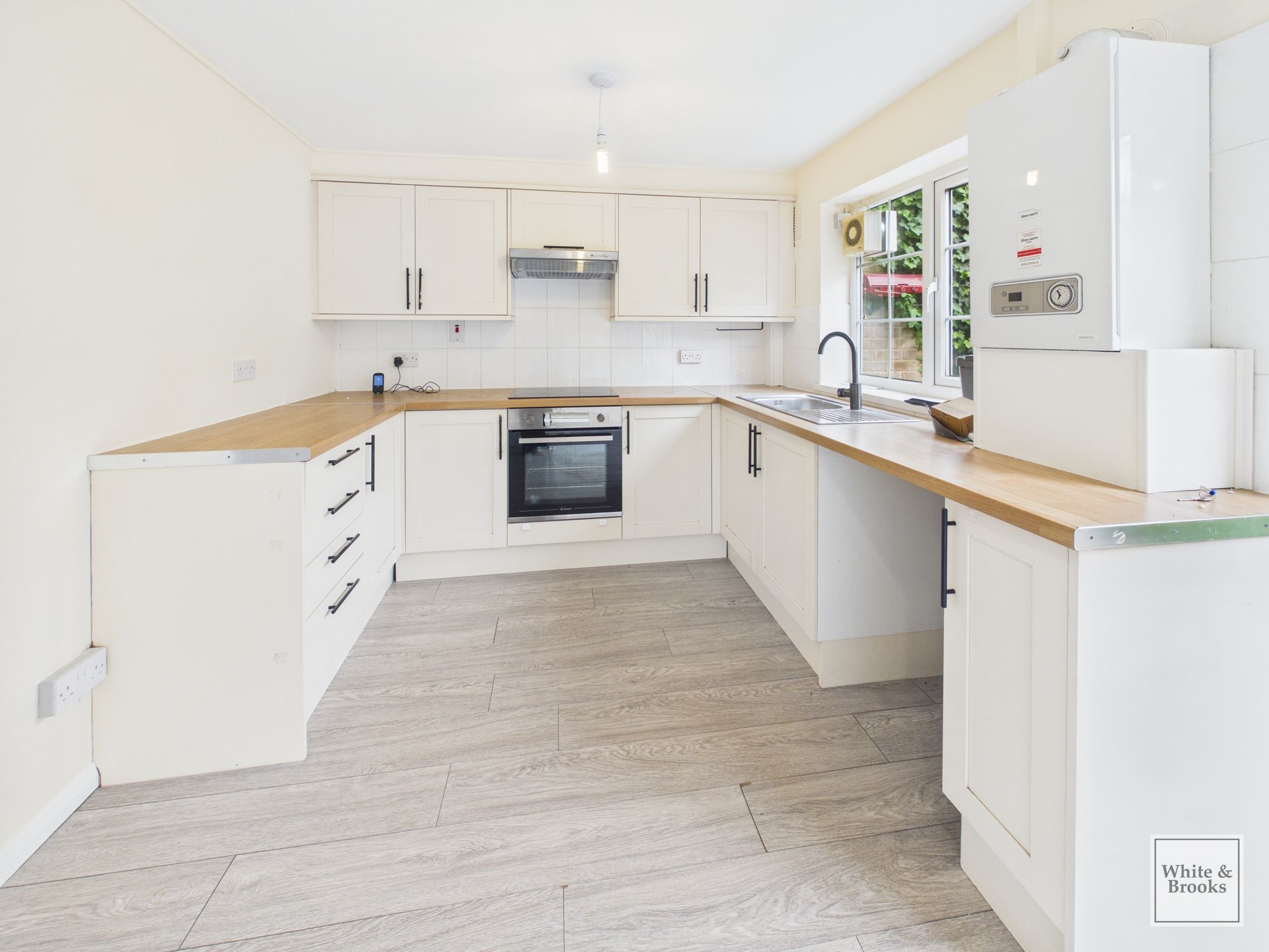 3 bed mid-terraced house for sale in Woodside, Barnham, PO22  - Property Image 13