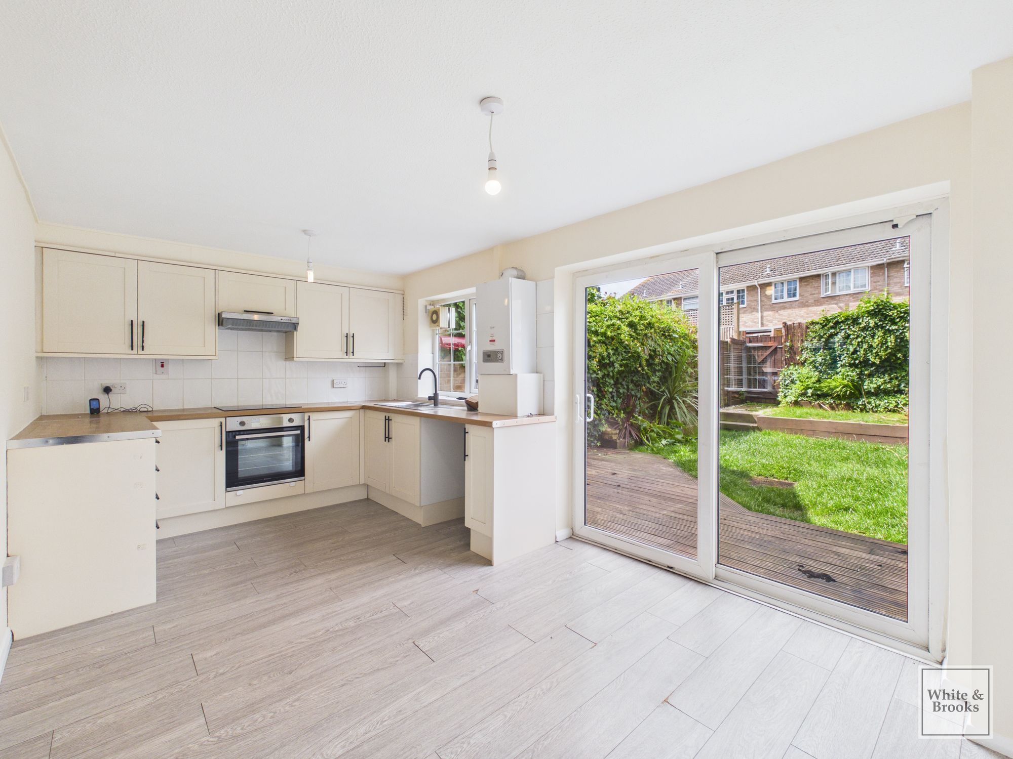 3 bed mid-terraced house for sale in Woodside, Barnham, PO22 8