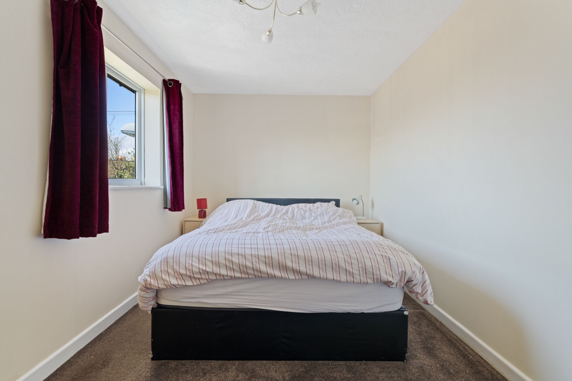 2 bed flat for sale in Neville Road, Woodacre Court, PO22  - Property Image 8