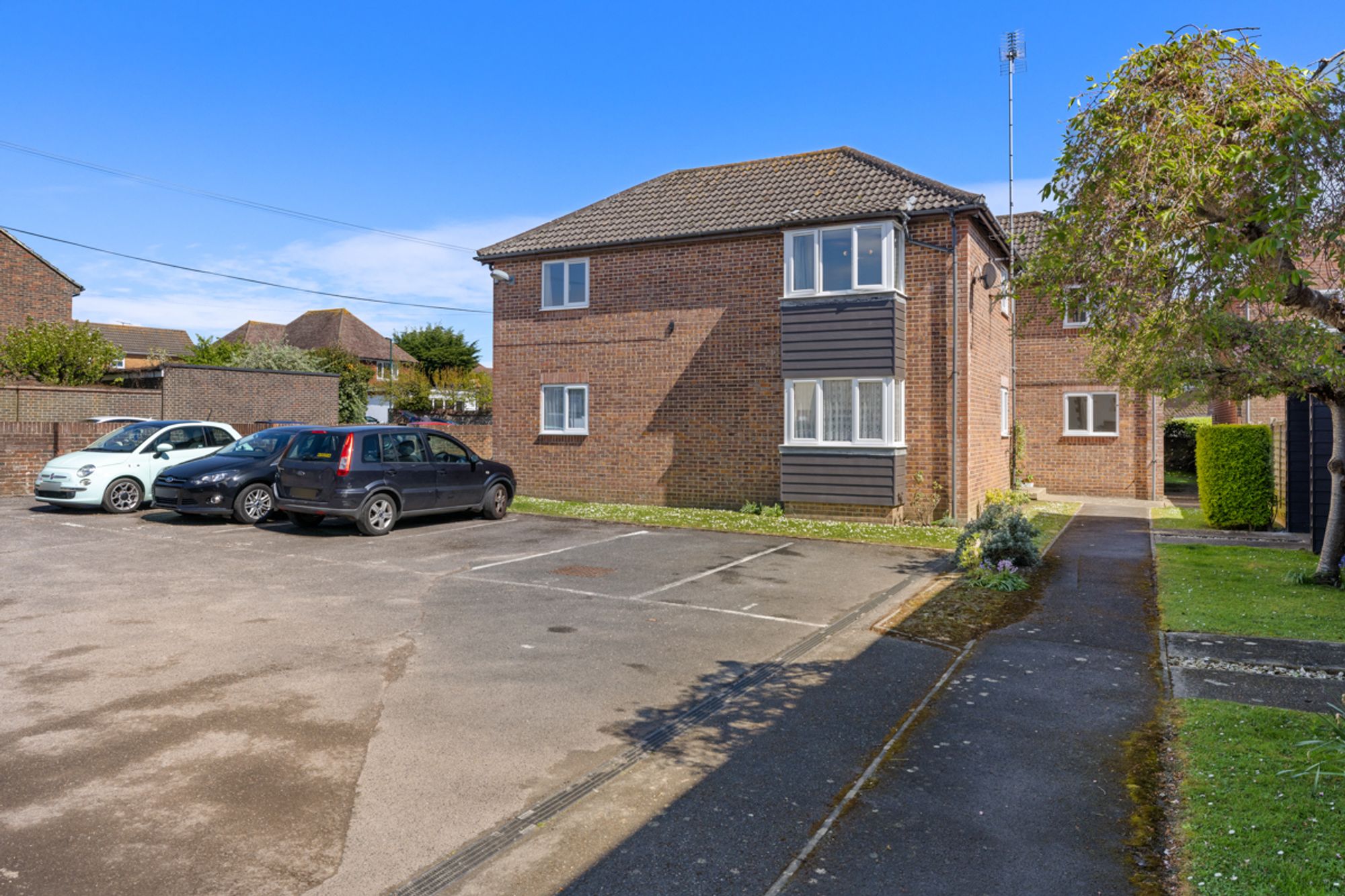 2 bed flat for sale in Neville Road, Woodacre Court, PO22 9