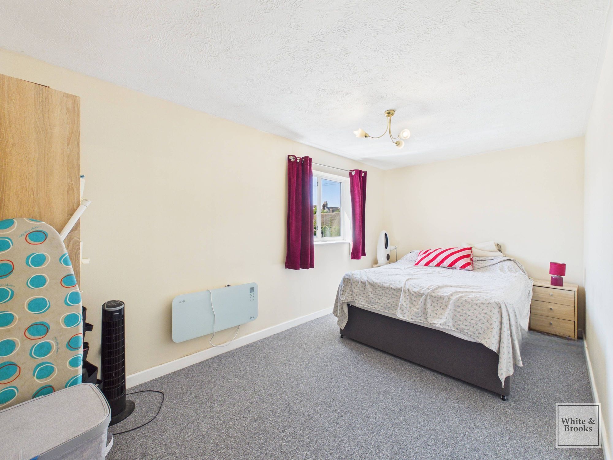 2 bed flat for sale in Neville Road, Woodacre Court, PO22  - Property Image 4