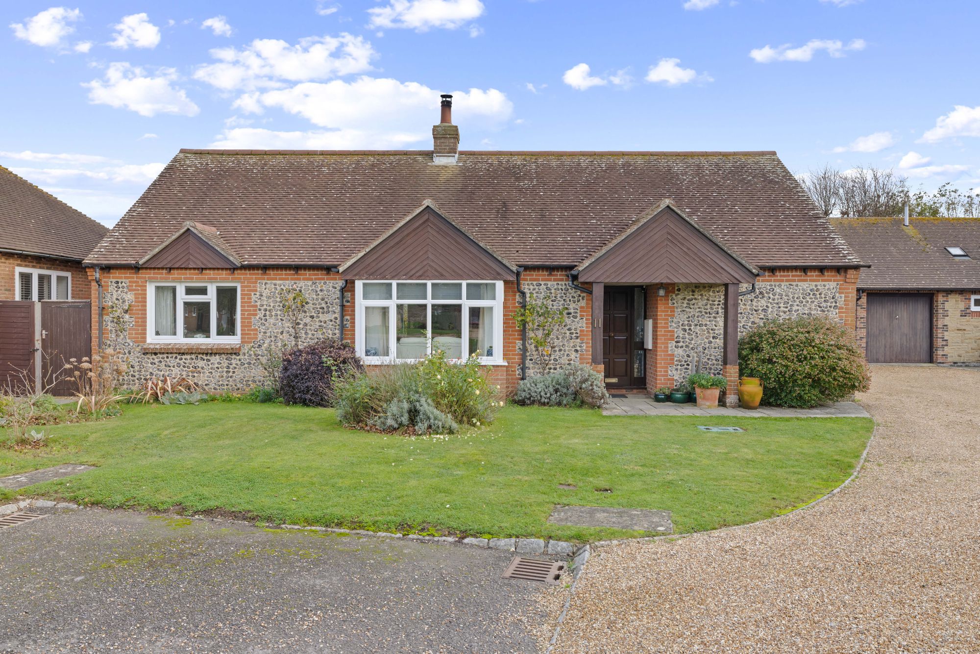 3 bed detached bungalow for sale in Holmwood Close, West Wittering, PO20 - Property Image 1