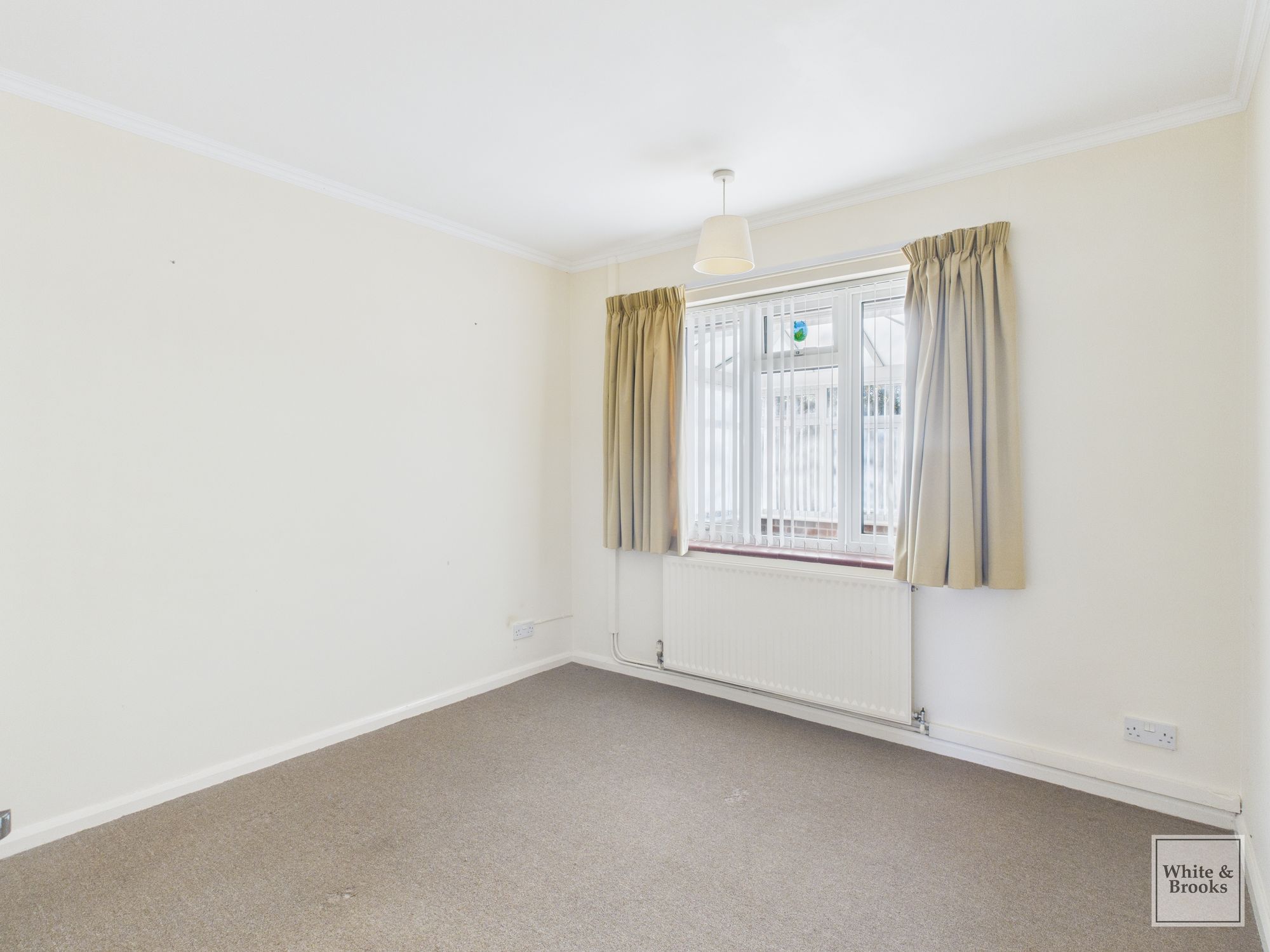 3 bed detached bungalow for sale in Highland Road, Chichester, PO19  - Property Image 6