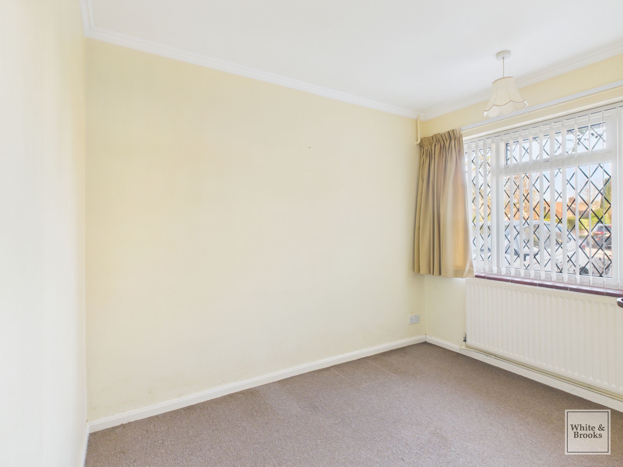 3 bed detached bungalow for sale in Highland Road, Chichester, PO19 7