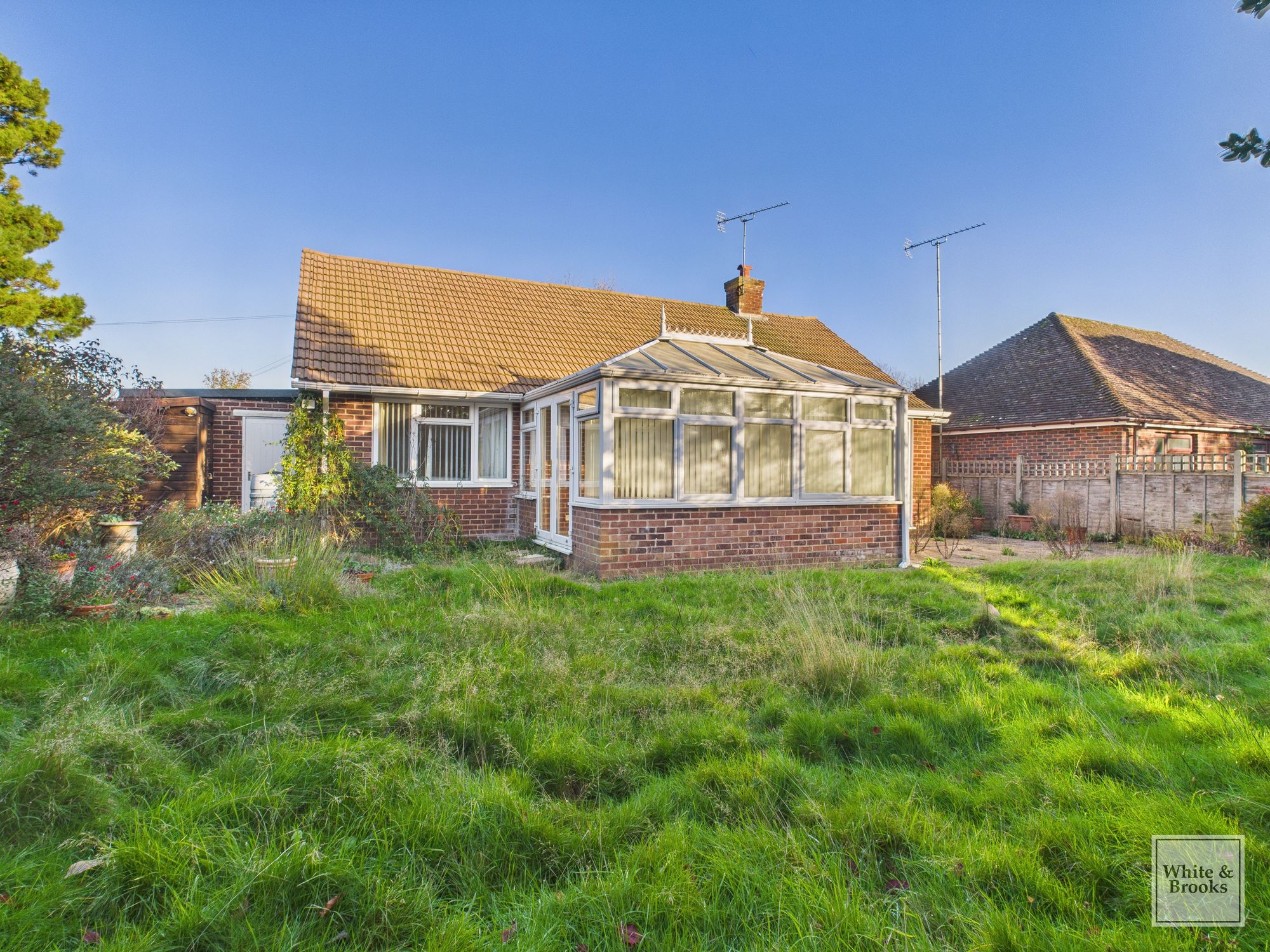 3 bed detached bungalow for sale in Highland Road, Chichester, PO19 12